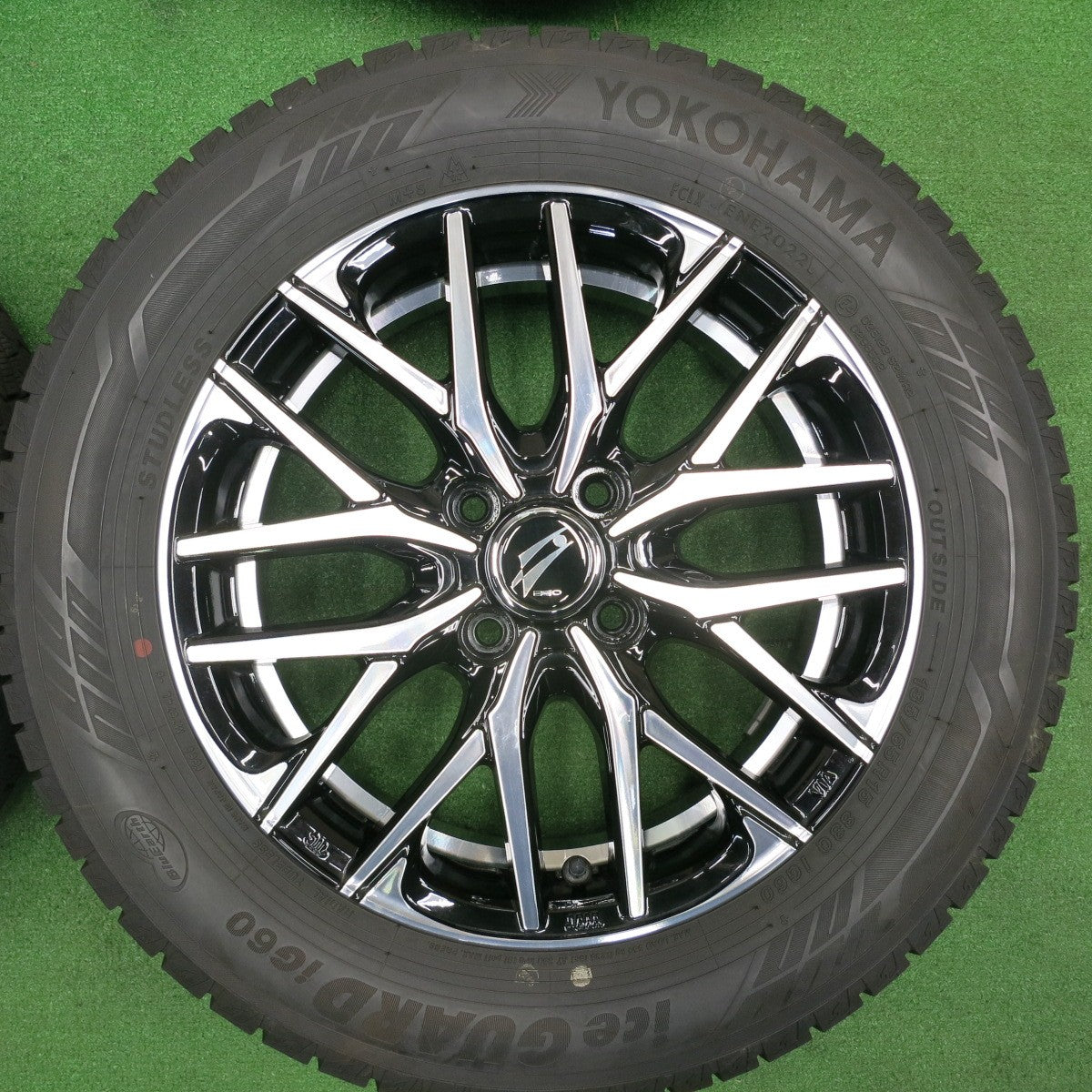[送料無料] バリ溝！22年！キレイ！ほぼ10分★スタッドレス 185/65R15 ヨコハマ アイスガード iG60 BEO ベオ 15インチ PCD100/4H★4120504TNス