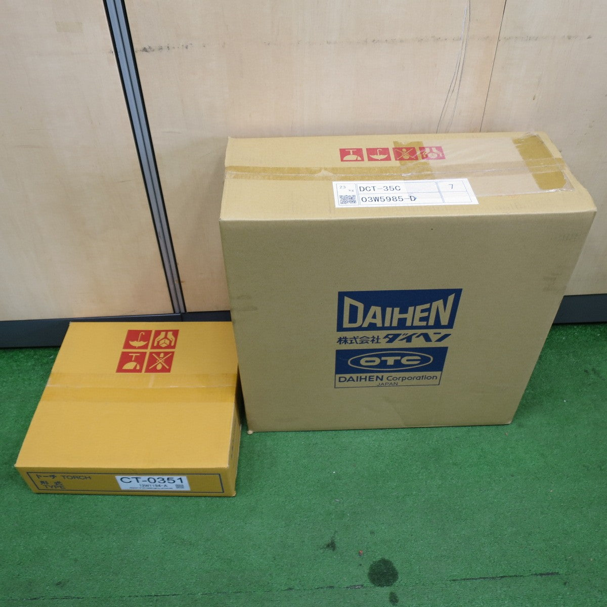 未使用◆ダイヘン デジタル エアー プラズマ DCT-35C トーチ CT-0351 コンプレッサ 内蔵 タイプ ポータブル 切断機 解体 200V DAIHEN◆