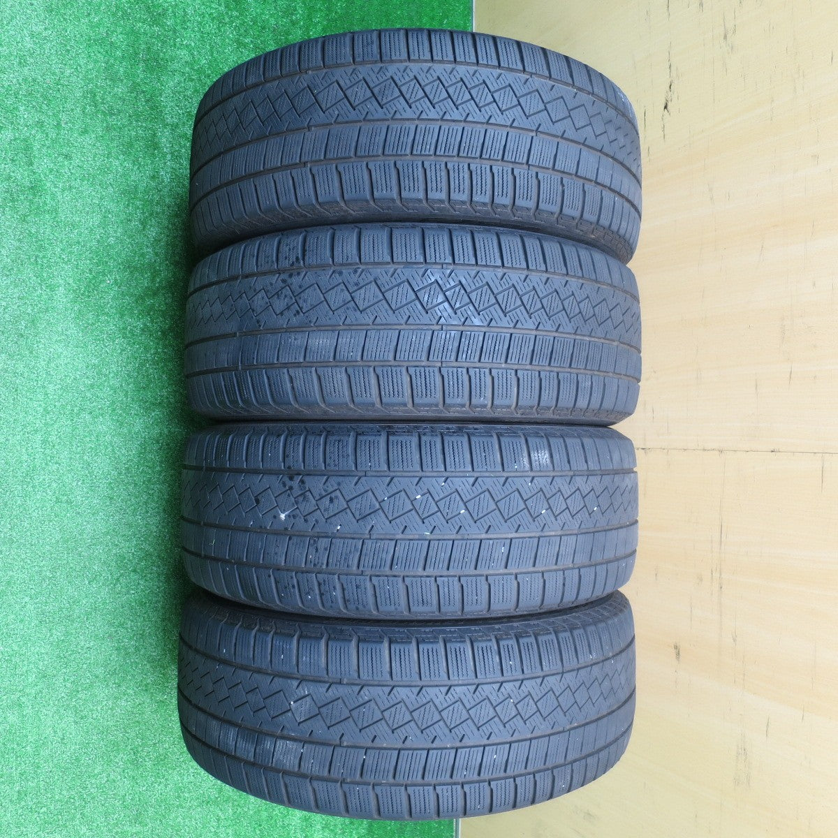 キレイ！22年★ボルボ 等 BBS SR007 KBA49538 225/45R17 スタッドレス ピレリ アイスゼロ アシンメトリコ 17インチ PCD108/5H★5101403NJス