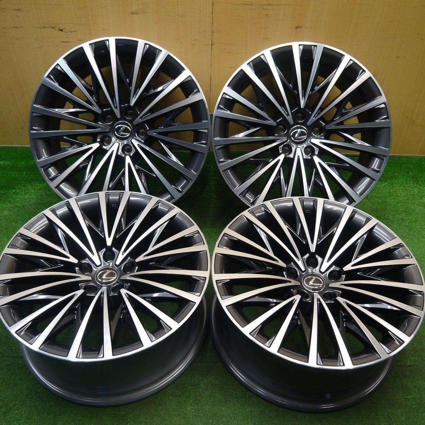 新車外し★レクサス LS Fスポーツ 純正 ホイール 20インチ 20×8.5J PCD120/5H★5111704Hホ