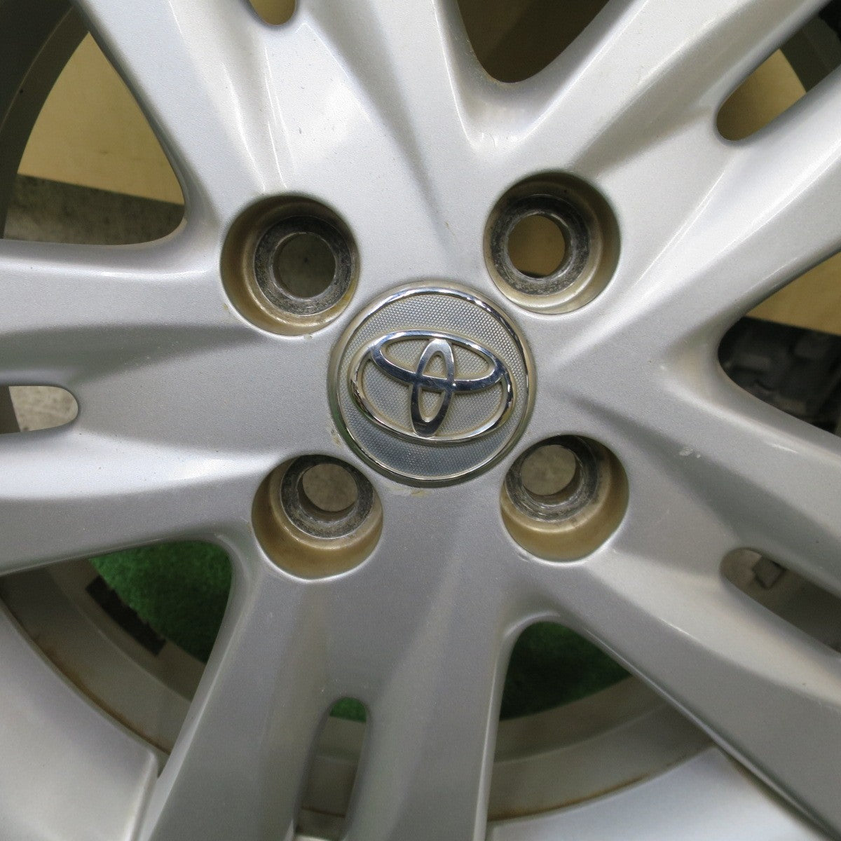 4本価格★トヨタ iQ 純正 ホイール 16インチ 16×5J TOYOTA アイキュー PCD100/4H★6022102NGホ