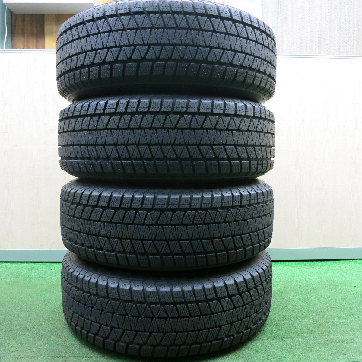 *送料無料* 超バリ溝！21年！綺麗！ほぼ10分★レクサス 20系 RX450h 純正 235/65R18 スタッドレス ブリヂストン ブリザック DM-V3 PCD114.3/5H★4033001HAス