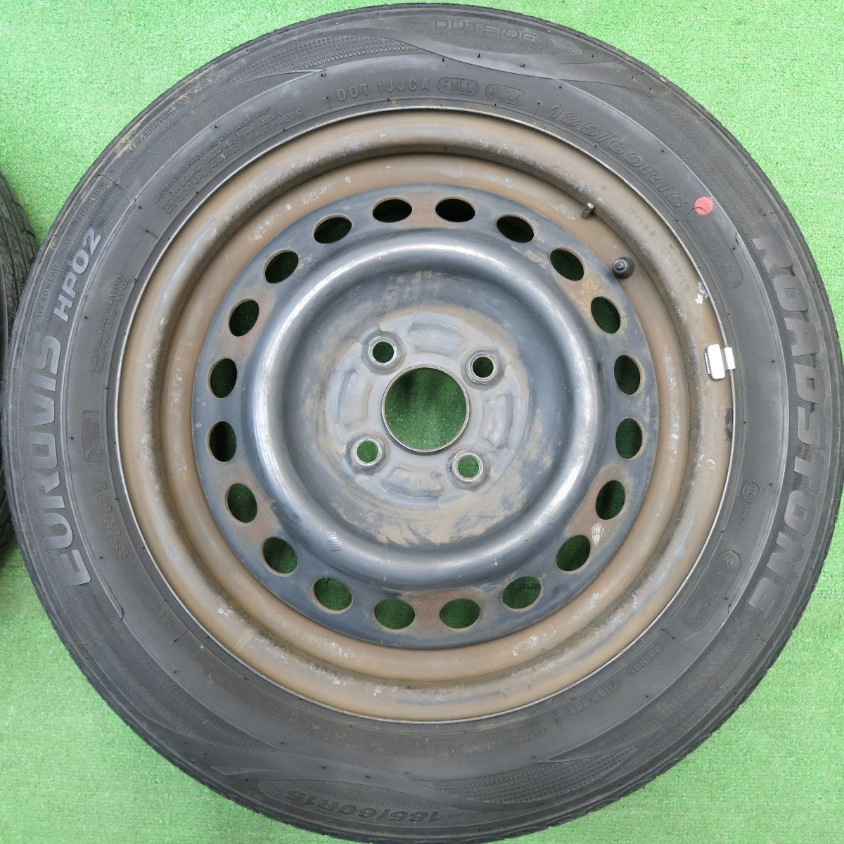 バリ溝！24年！9.5分★185/60R15 ロードストーン EUROVIS HP02 SH01 スチール ホイール 15インチ PCD100/4H★6022621HAノ