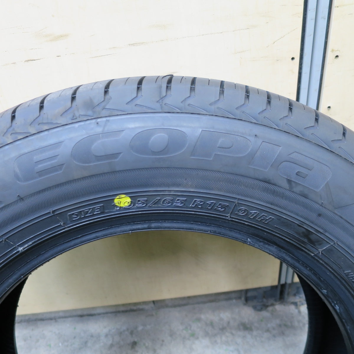 新車外し！25年！1本★195/65R15 ブリヂストン エコピア NH200 タイヤ 15インチ ノア ヴォクシー エスクァイア ステップワゴン セレナ 等★6020905ナノタ