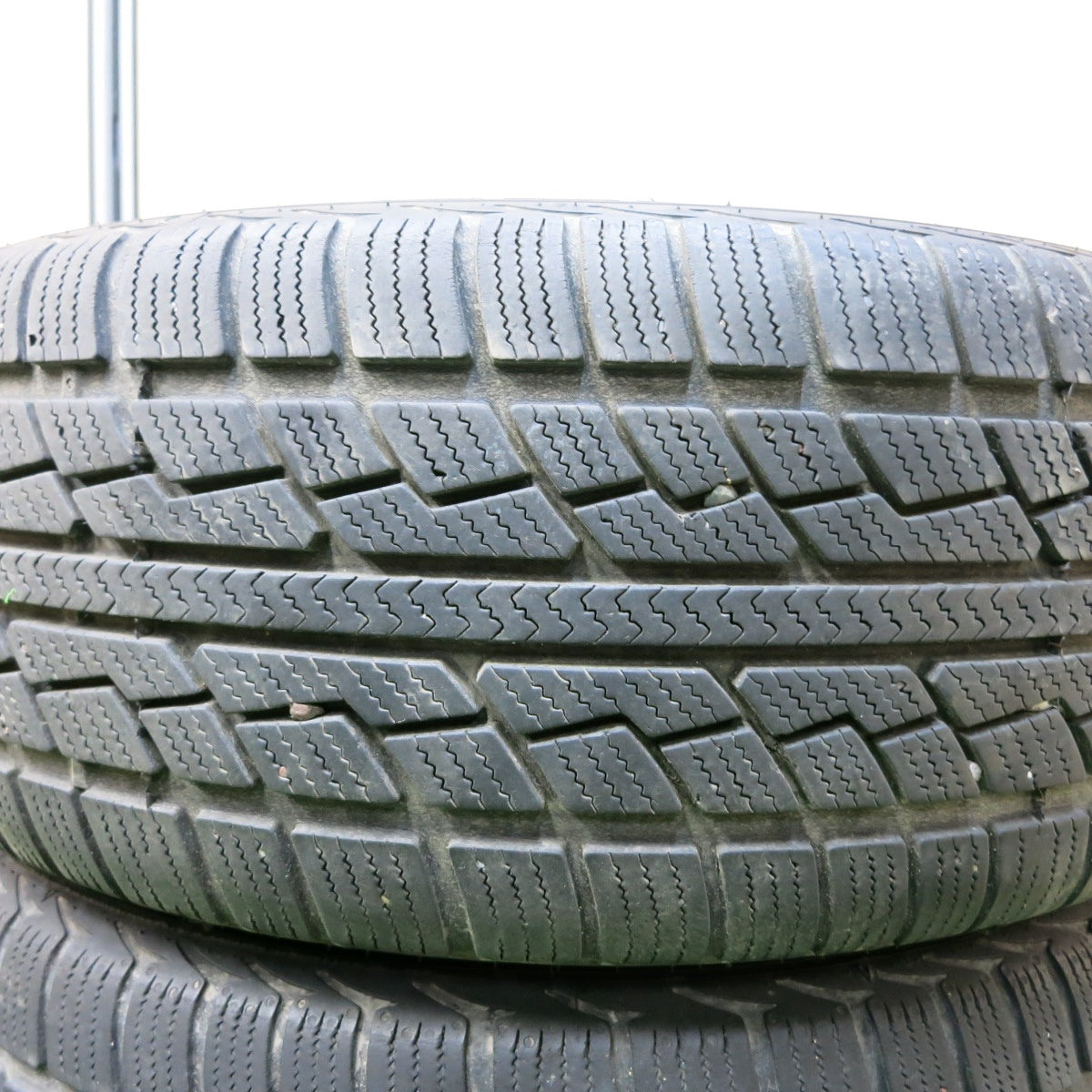 *送料無料* バリ溝！キレイ！8.5分★トヨタ アイシス 純正 205/55R16 スタッドレス ATR SPORT WINTER 101 16インチ PCD114.3/5H★4072501SYス