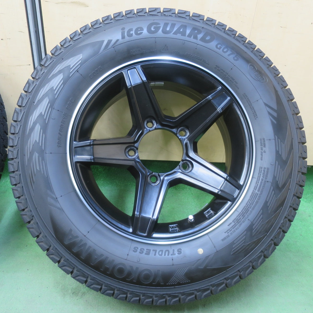 バリ溝！24年！キレイ！ほぼ10分★スタッドレス 195/80R15 ヨコハマ アイスガード G075 社外 アルミ 15インチ PCD139.7/5H★6051801イス