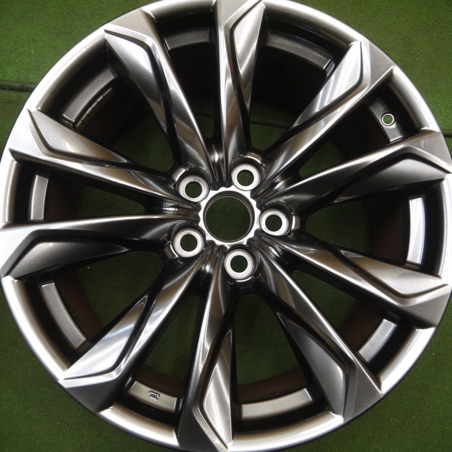 *送料無料* 新車外し★レクサス LS500h Fスポーツ 純正 ホイール 20インチ 20×8.5J 9.5J PCD120/5H★4042613Hホ