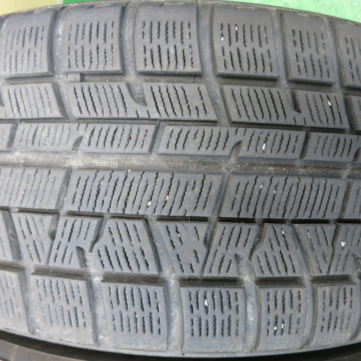 バリ溝！キレイ！9分★スタッドレス 225/60R17 ヨコハマ アイスガード iG50 プラス Exceeder エクシーダー 17インチ PCD114.3/5H★5113018HAス