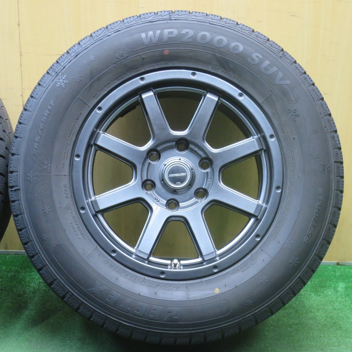 バリ溝！23年！キレイ！9分★スタッドレス 265/65R17 ジーテックス WP2000 SUV ROADMAX MiD ロードマックス 17インチ PCD139.7/6H★6021601NJス