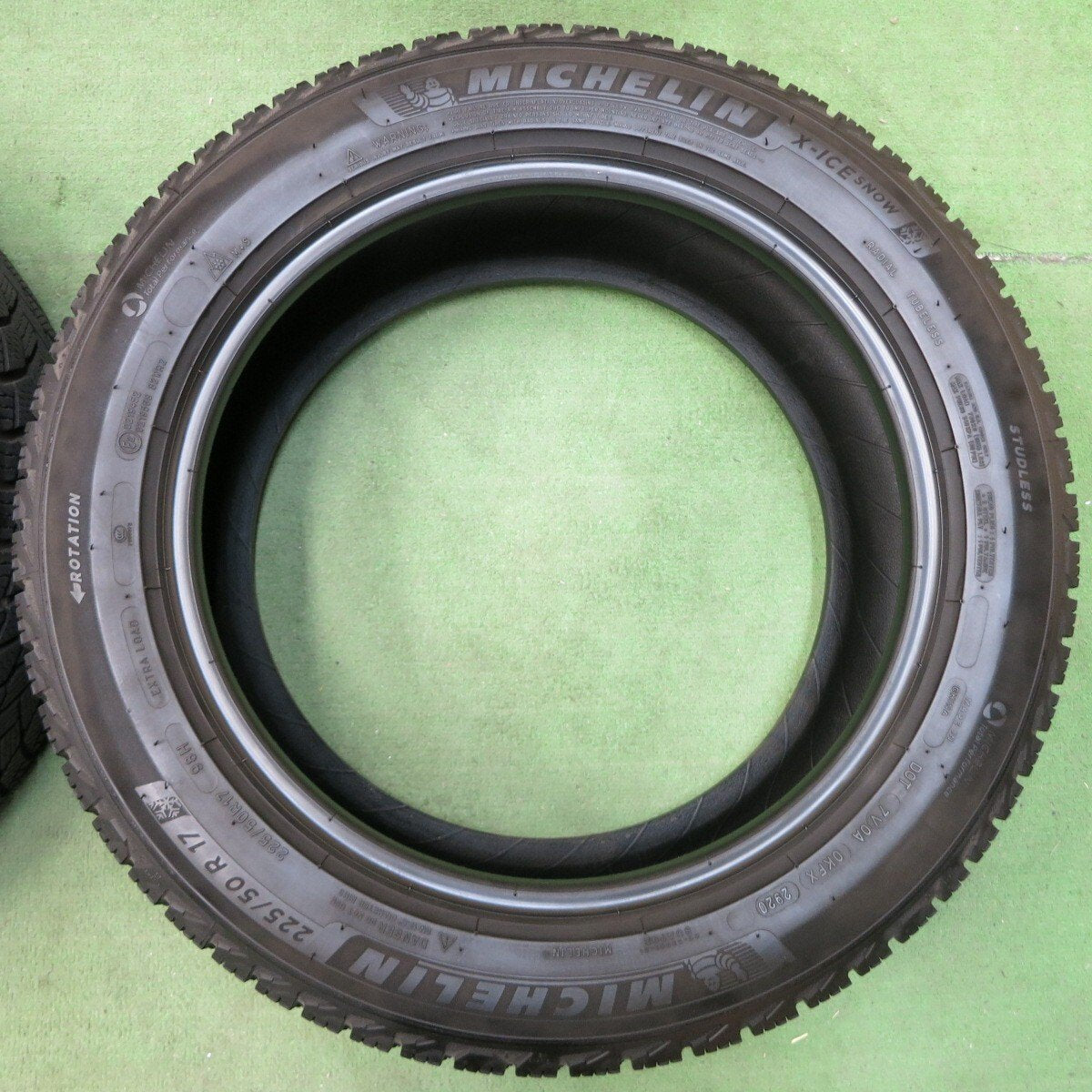 バリ溝！20年！9分★スタッドレス 225/50R17 ミシュラン X-ICE SNOW タイヤ 17インチ レクサス クラウン ボルボV40 ワーゲン 等★4123007イスタ