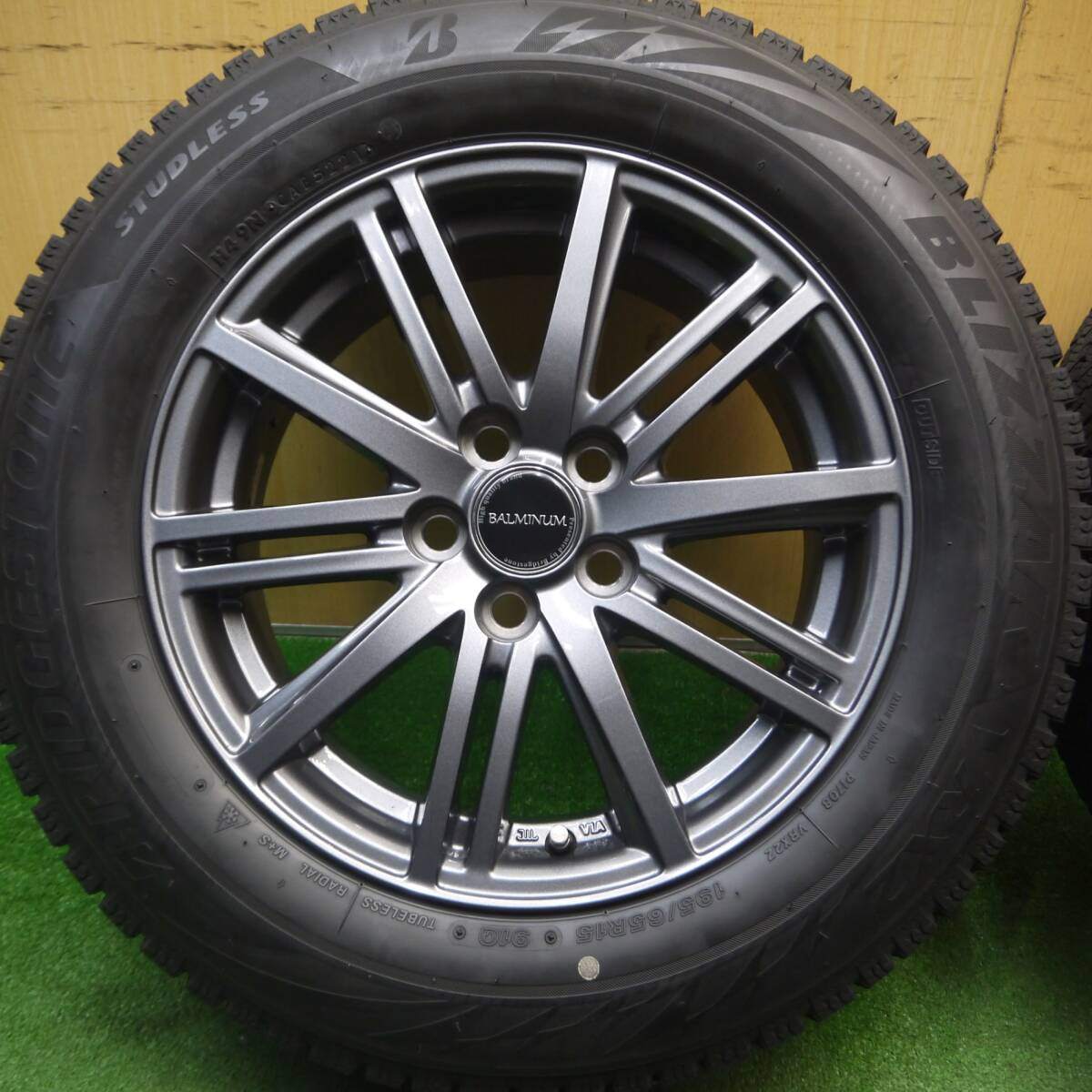 バリ溝！21年！キレイ！9分★プリウス 等 195/65R15 スタッドレス ブリヂストン ブリザック VRX2 BALMINUM バルミナ 15インチ PCD100/5H★5021213Hス