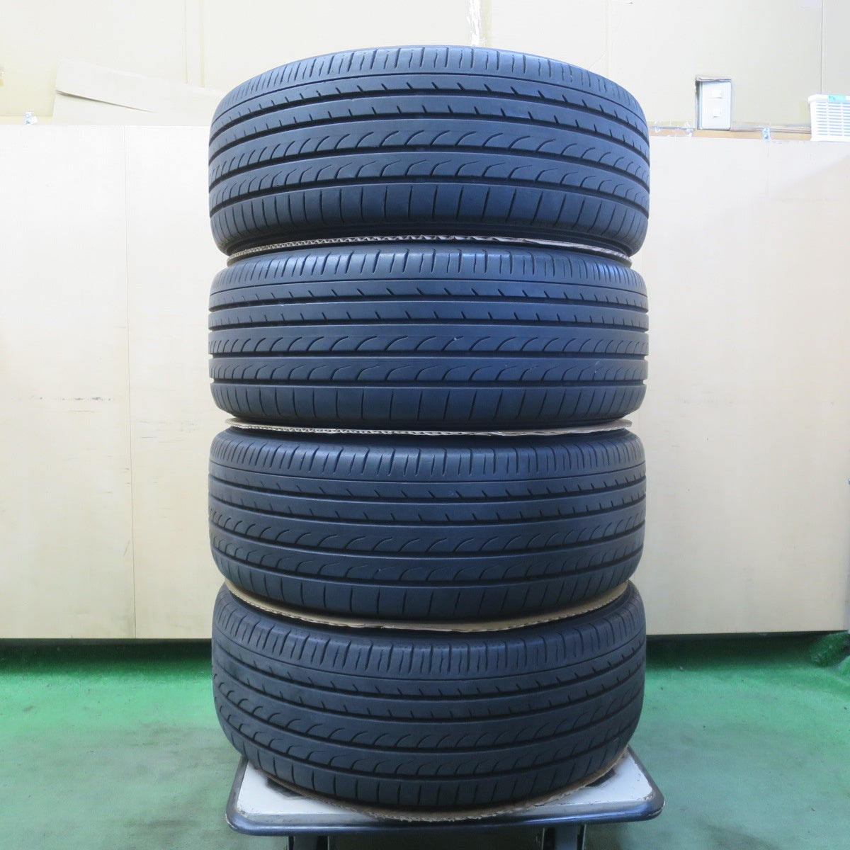 バリ溝！キレイ！9.5分★WedsSport SA-20R AMF 245/45R19 ヨコハマ ブルーアース RV-02 ウェッズスポーツ 19インチ PCD114.3/5H★6051608イノ