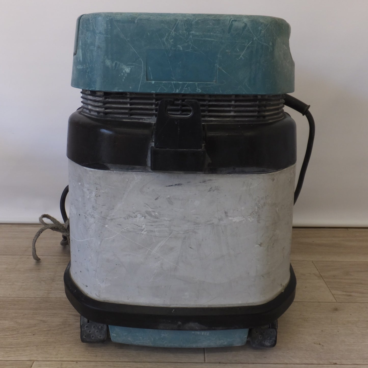 [送料無料] ★マキタ makita 粉じん専用 業務用 無段変速 集じん機 475(?)　ホース 延長コード　セット★