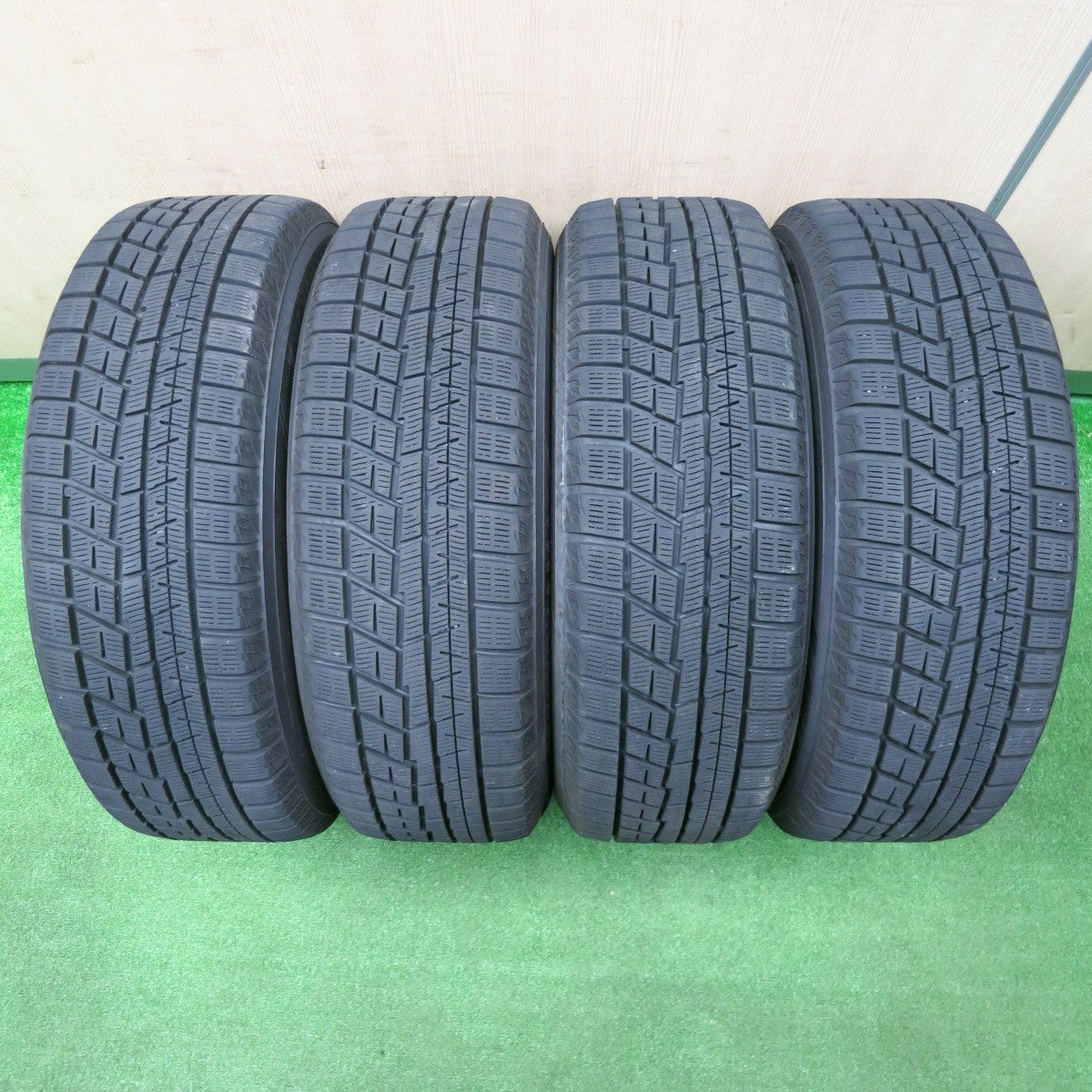 [送料無料] バリ溝！21年！キレイ！9.5分★シエンタ 等 G-SPEED 185/60R15 スタッドレス ヨコハマ アイスガード iG60 Gスピード 15インチ PCD100/5H★4112601NJス