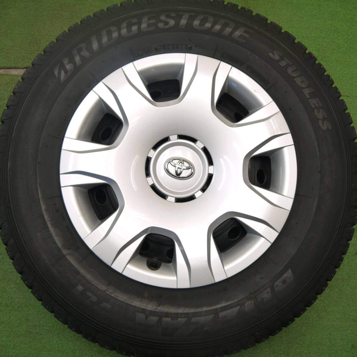 4本価格★トヨタ 200系 ハイエース 純正 スチール 195/80R15 107/105L スタッドレス ブリヂストン ブリザック VL1 15インチ PCD139.7/6H★5040409Hス