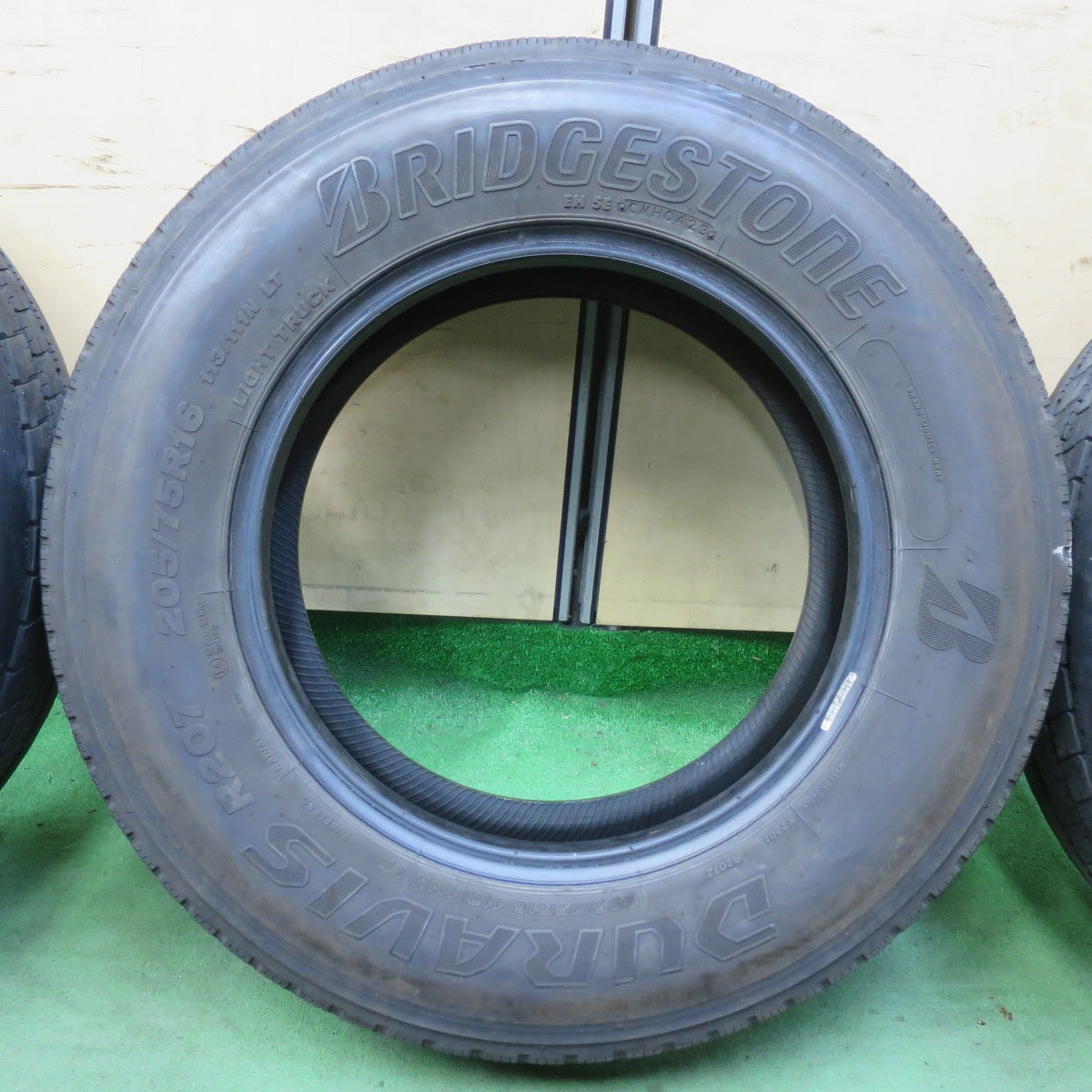 バリ溝！23年！9分！6本★トラック タイヤ 205/75R16 113/111N ブリヂストン デュラビス R207 DURAVIS 16インチ★5061507イノタ