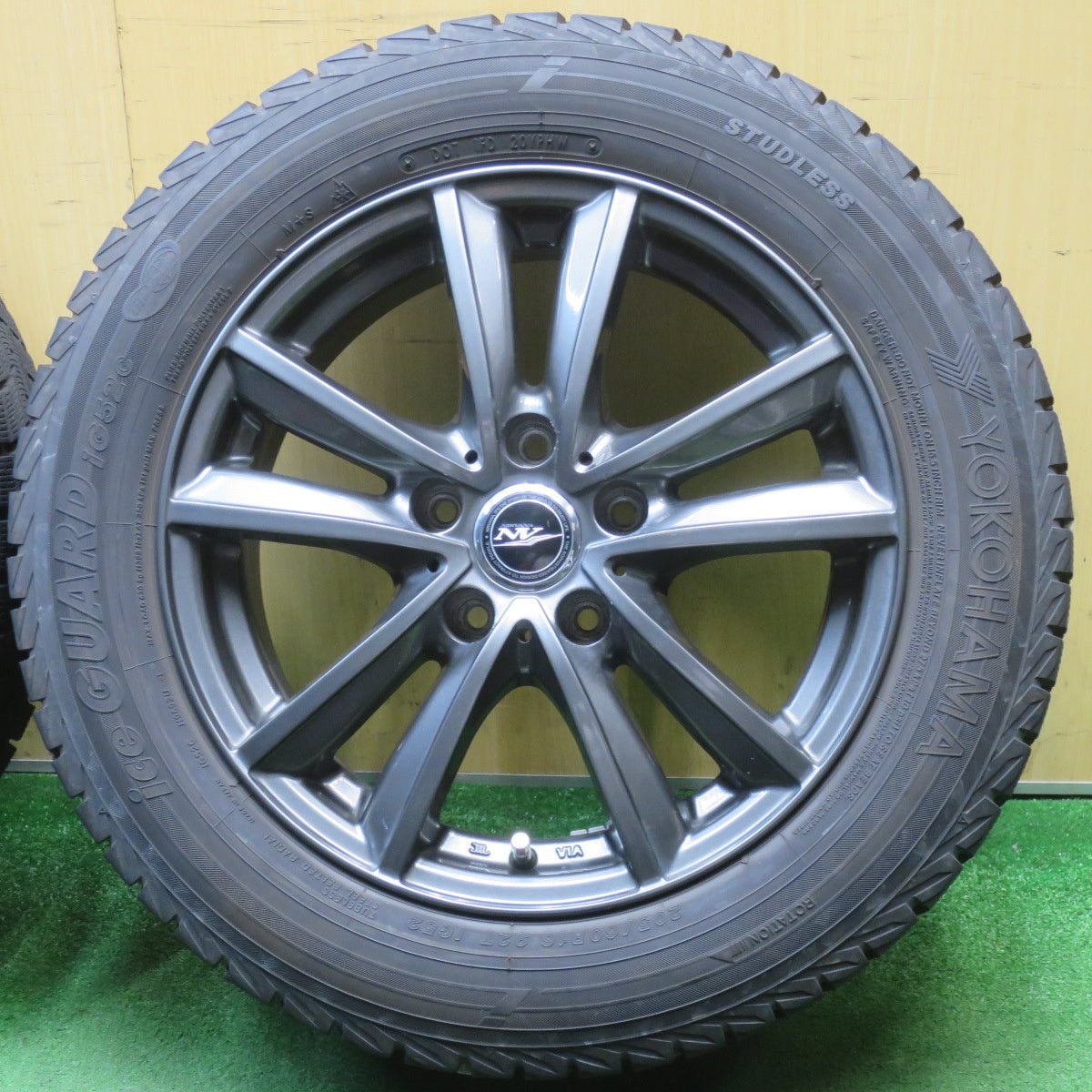バリ溝！23年！キレイ！9分★スタッドレス 205/60R16 ヨコハマ アイスガード iG52C NIRVANA NV ニルバーナ ニルヴァーナ 16インチ PCD114.3/5H★6050808NJス