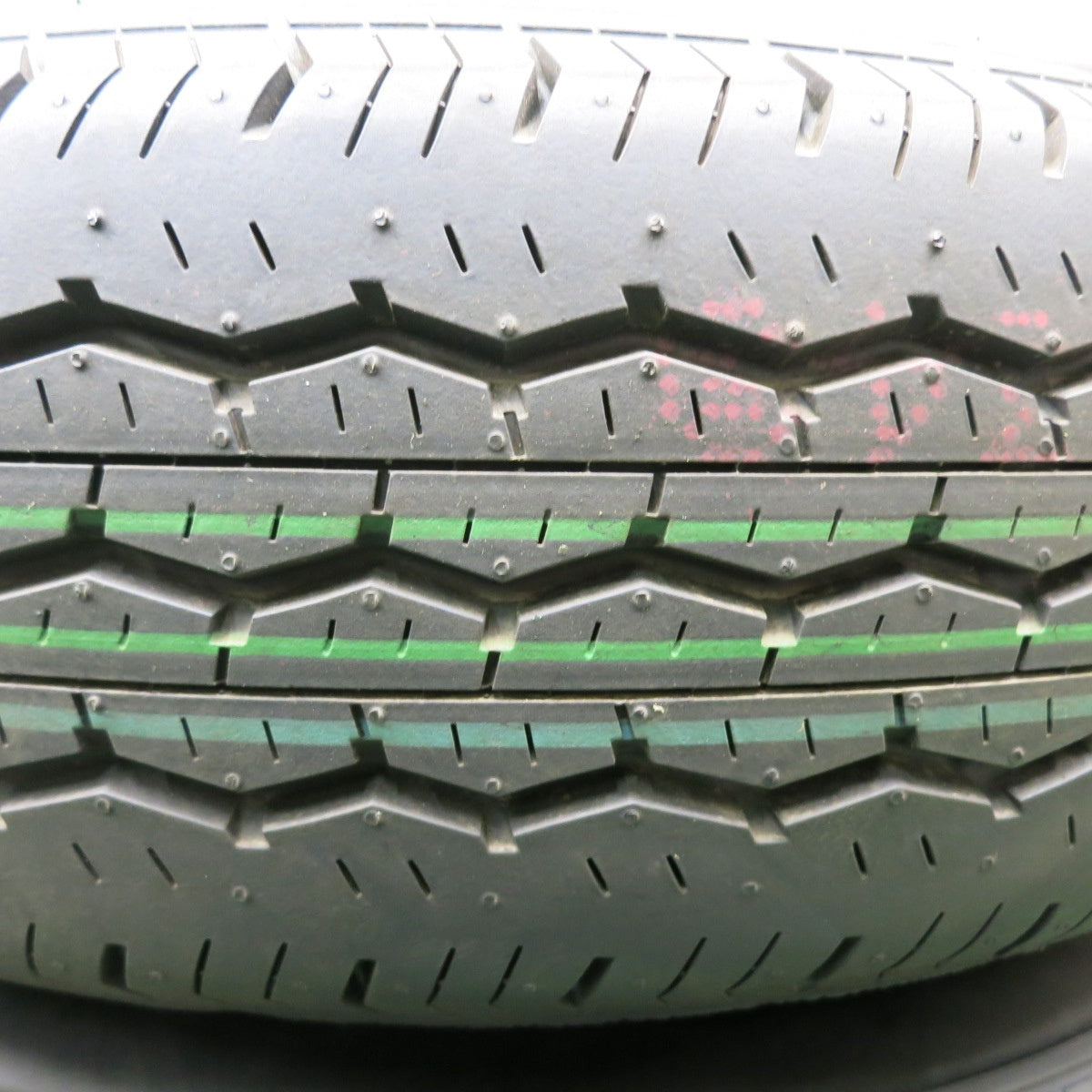 *送料無料* ほぼ新車外し！22年★トヨタ 200系 ハイエース 純正 OP 195/80R15 107/105N ブリヂストン エコピア RD613 PCD139.7/6H★4061406NJノ
