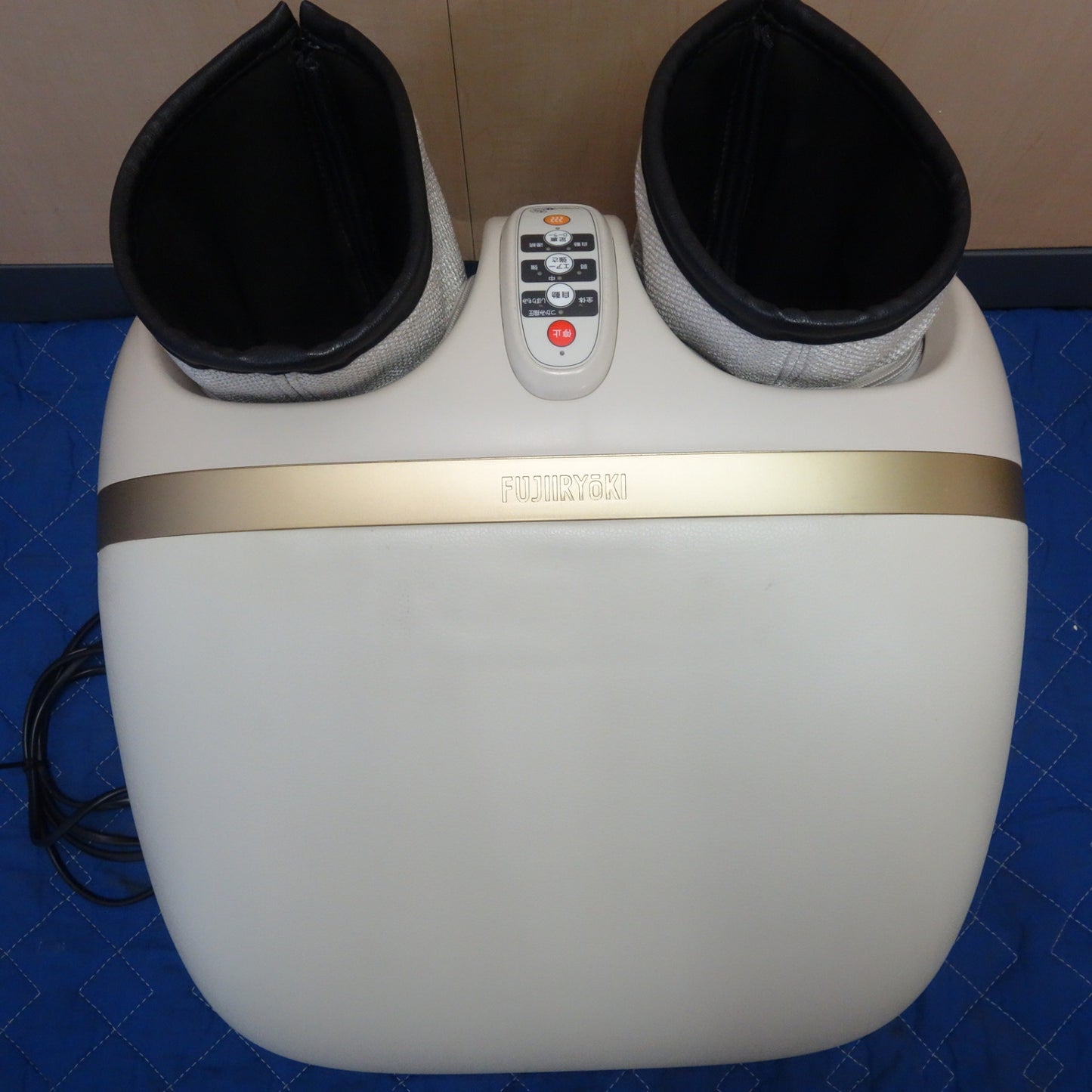 [送料無料] ☆フジ医療器 フット マッサージャー モミーナ 100V KC-210 マッサージ☆