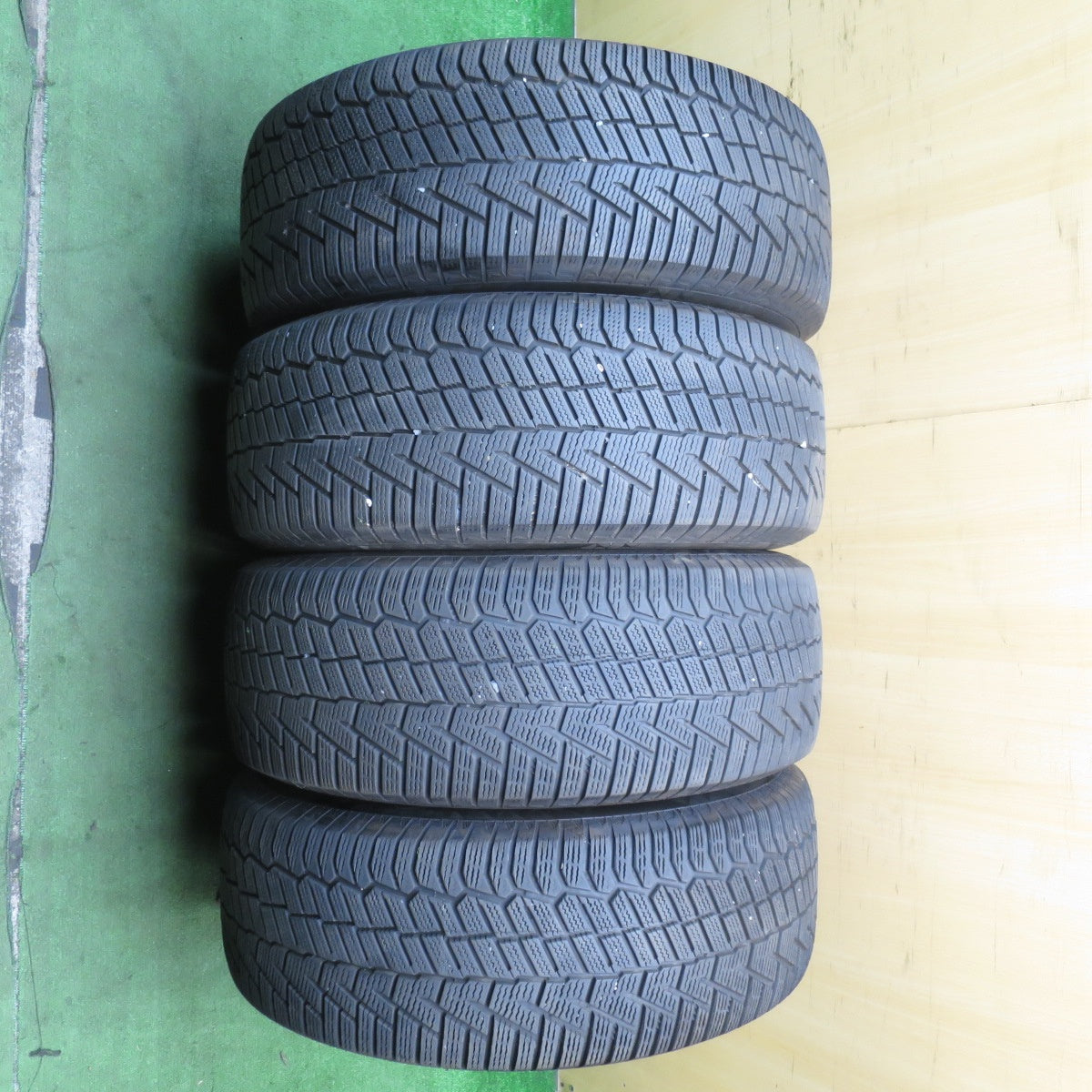 バリ溝！22年！8.5分★ベンツ Gクラス ゲレンデ W463 純正 265/60R18 スタッドレス コンチネンタル ノースコンタクト NC6 18インチ PCD130/5H★5071101NJス