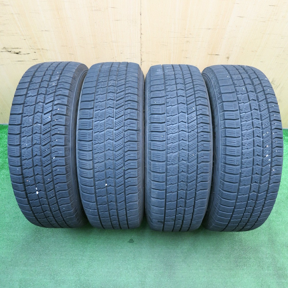 バリ溝！22年！キレイ！9分★スタッドレス 195/65R15 グッドイヤー アイスナビ8 VELVA KEVIN ヴェルヴァ 15インチ PCD114.3/5H★5050405NJス