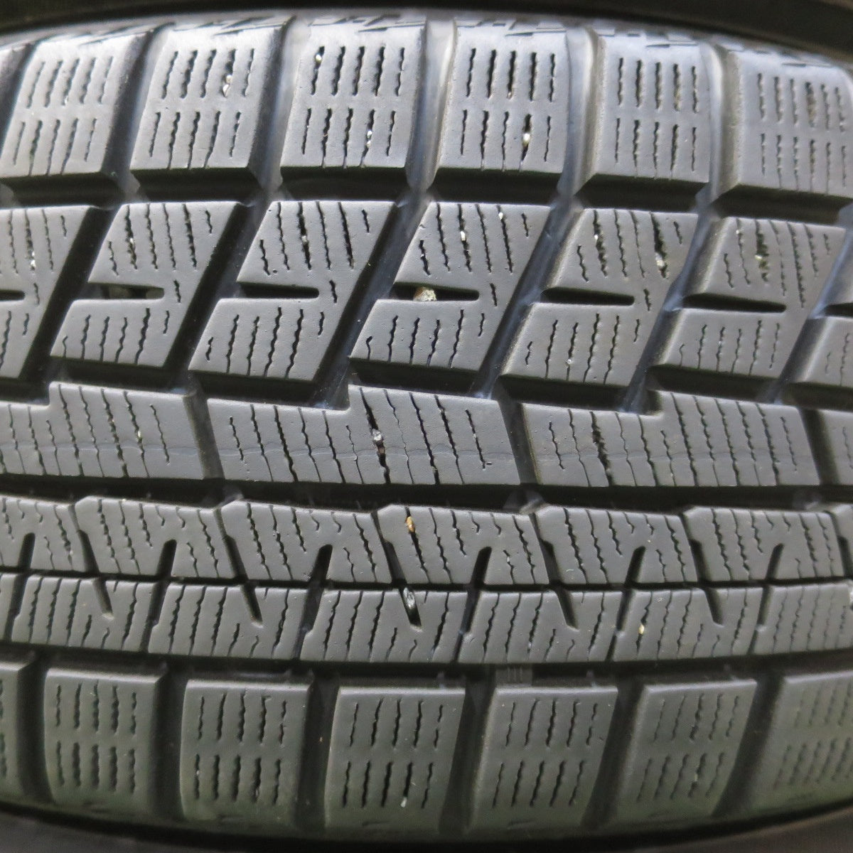 バリ溝！キレイ！9分◎スタッドレス 185/60R15 ヨコハマ アイスガード iG60 TEAD テッド 15インチ PCD100/4H◎6081215イス
