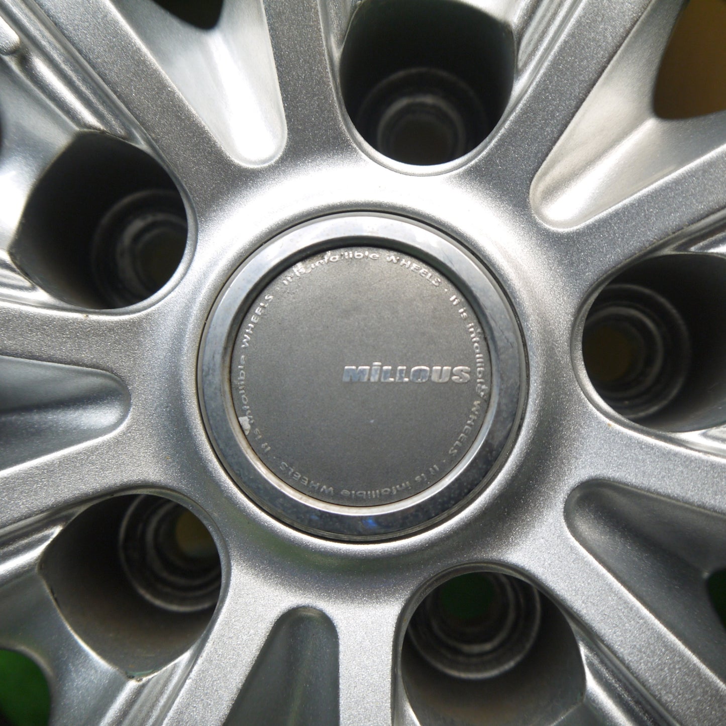 バリ溝！キレイ！8.5分★スタッドレス 225/65R17 ヨコハマ アイスガード G075 MiLLOUS ミルアス 17インチ PCD114.3/5H★5062303Hス