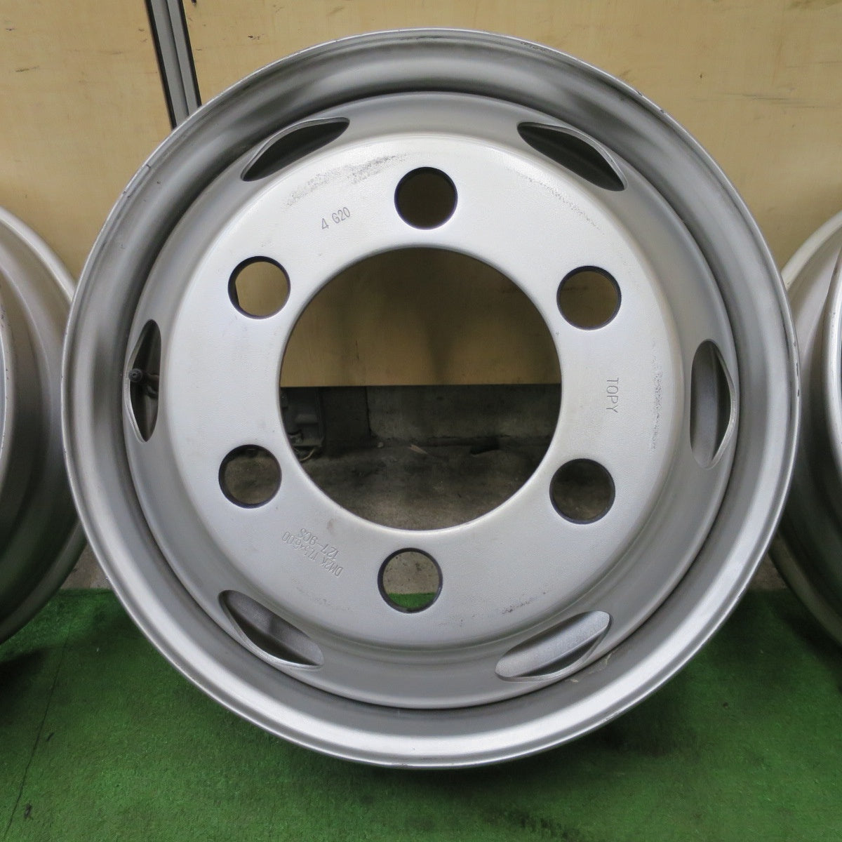 キレイ！6本★トラック TOPY スチール ホイール 17.5インチ トピー 127-9CS 17.5×6.00 PCD222.25/6H★6042204ナホ