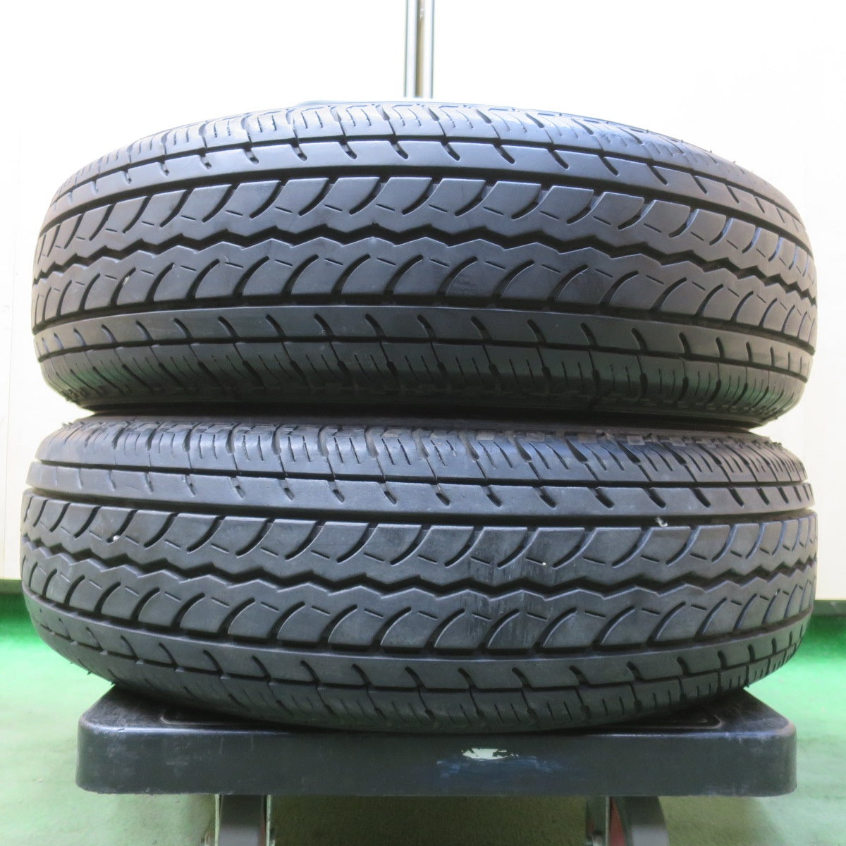 バリ溝！9.5分！2本★195/80R15 107/105L ヨコハマ JOB RY52 タイヤ 15インチ ハイエース キャラバン 等★6050609イノタ