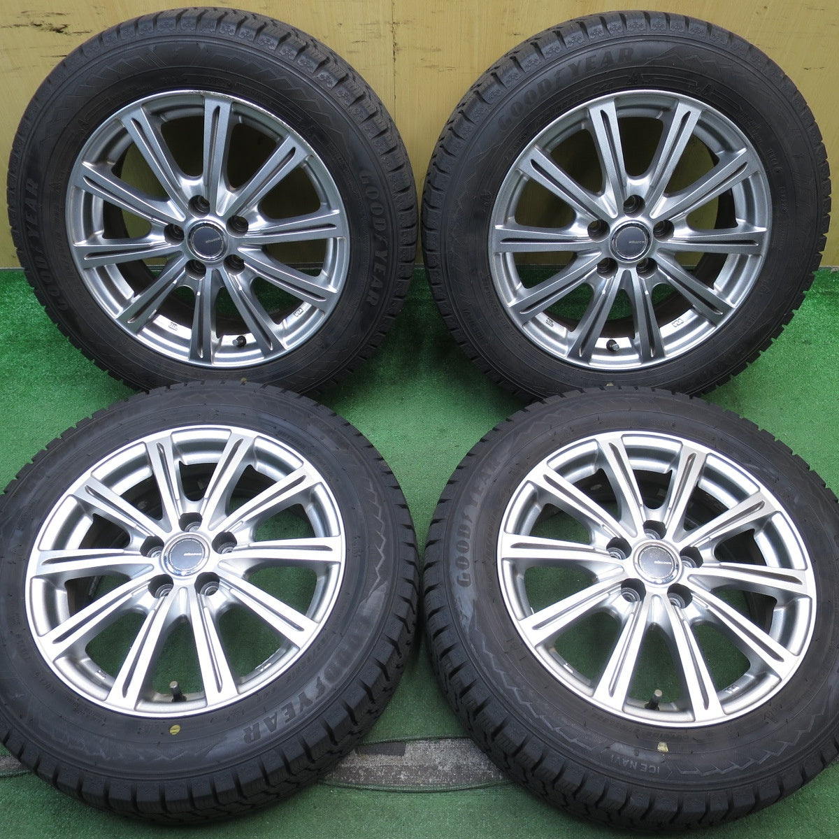 バリ溝！22年！キレイ！9.5分★シエンタ 等 185/60R15 スタッドレス グッドイヤー アイスナビ8 MiLLOUS ミルアス 15インチ PCD100/5H★5062106NJス