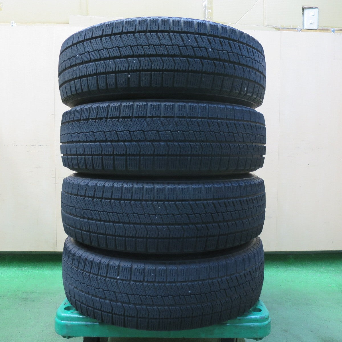 キレイ★スタッドレス 185/65R15 ブリヂストン ブリザック VRX2 TOPRUN トップラン 15インチ PCD100/4H★5072506イス