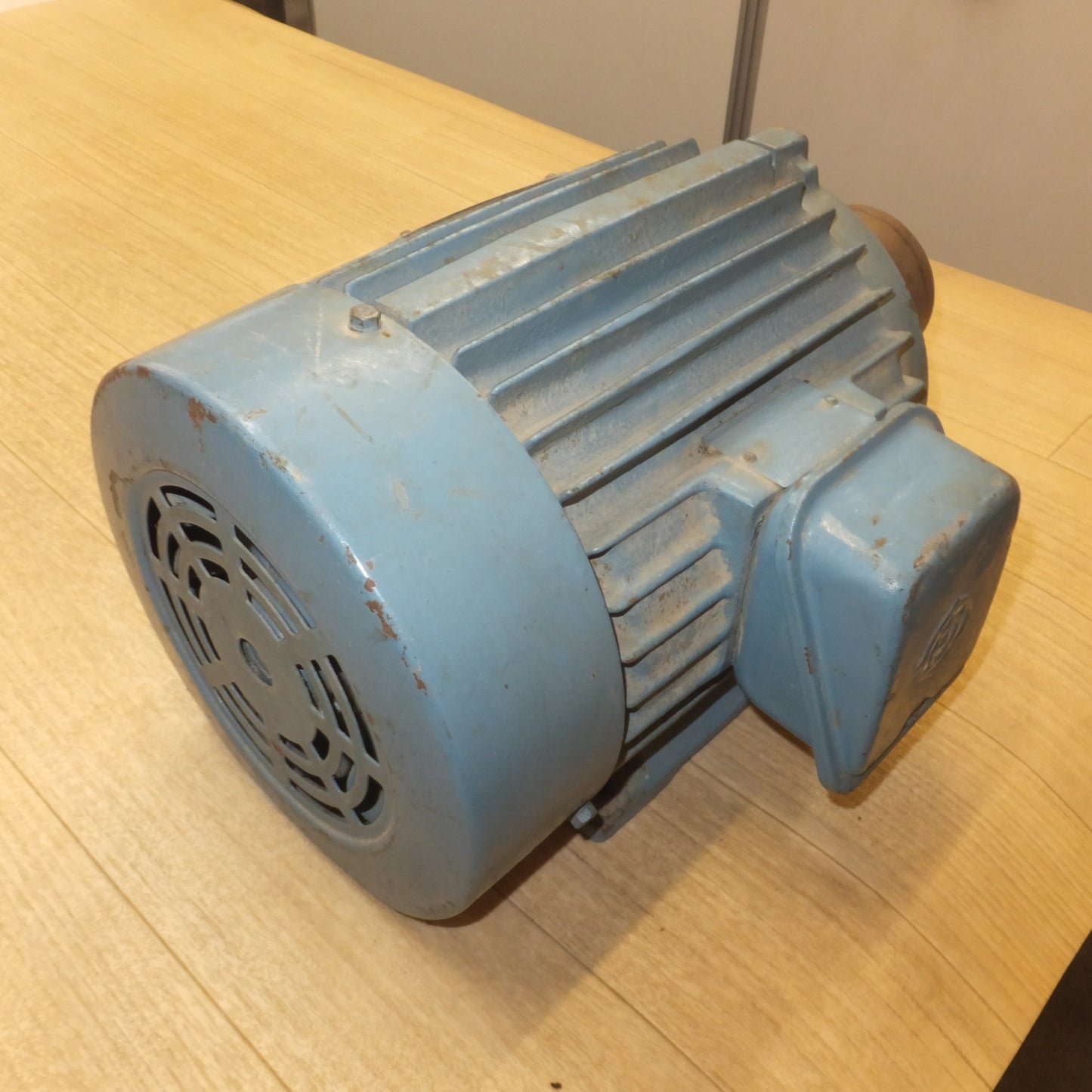 [送料無料] 現状品★日立 HITACHI インダクションモーター TFOA-K　三相 200V 50/60Hz 1.5kW 4POLE★