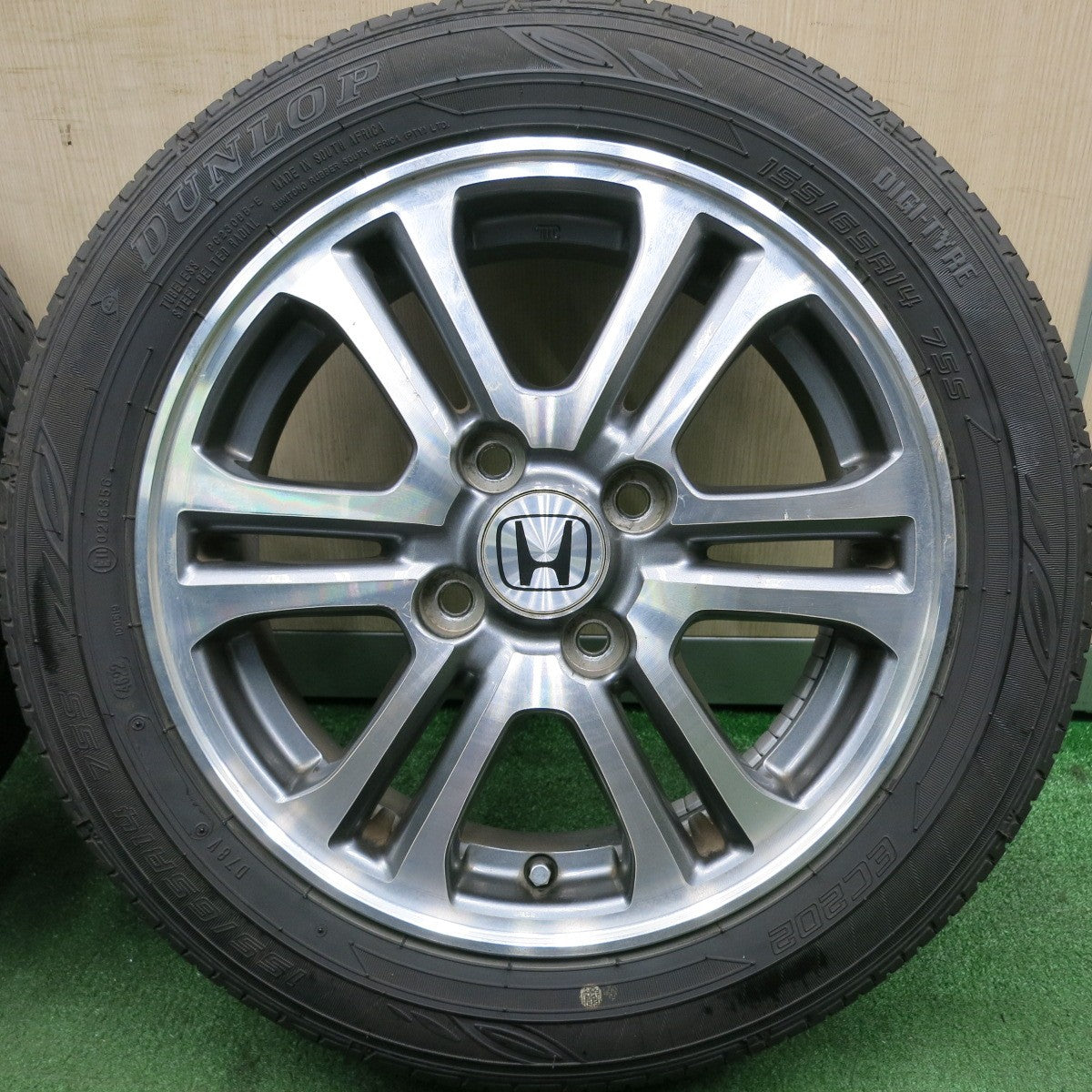 *送料無料* バリ溝！22年！8.5分★ホンダ N-BOX 純正 155/65R14 ダンロップ EC202 14インチ Nボックス PCD100/4H★4051304HAノ