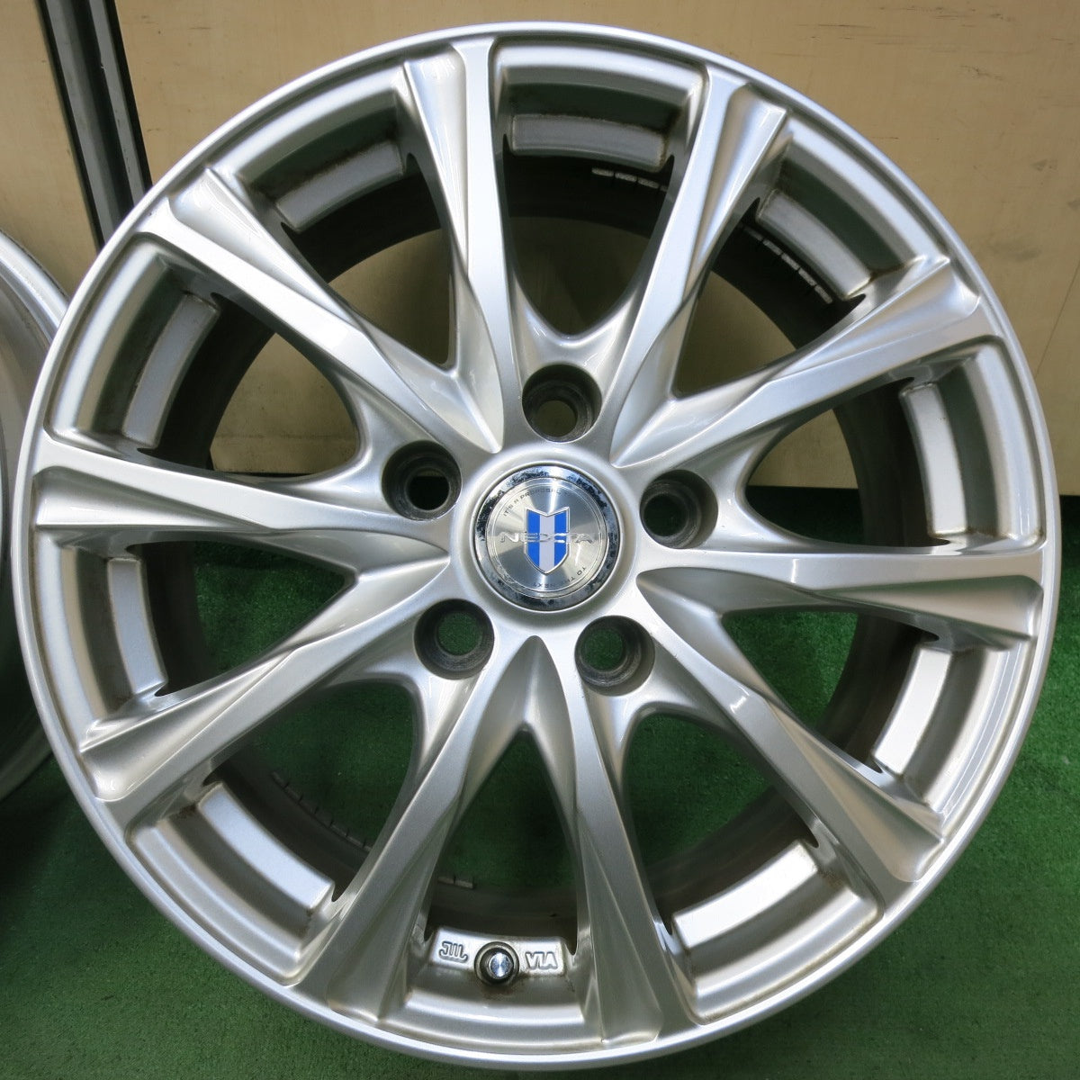 4本価格★NEXTA weds 16インチ ホイール ネクスタ ウェッズ 16×6.5J PCD114.3/5H★5061305SYホ