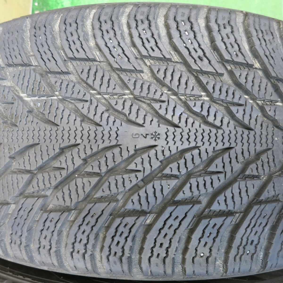 キレイ◎ジャガー XF 純正 245/45R18 スタッドレス ノキアン タイヤ ハッカペリッタ R3 18インチ PCD108/5H◎6091203HAス