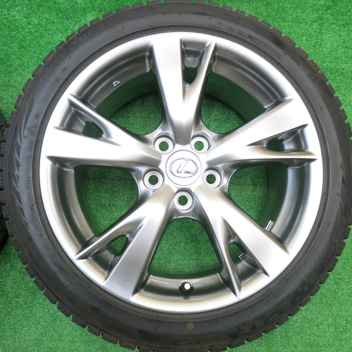 バリ溝！9.5分★レクサス IS バージョンS 純正 225/40R18 255/40R18 スタッドレス ブリヂストン ブリザック VRX2 18インチ PCD114.3/5H★5101206HAス