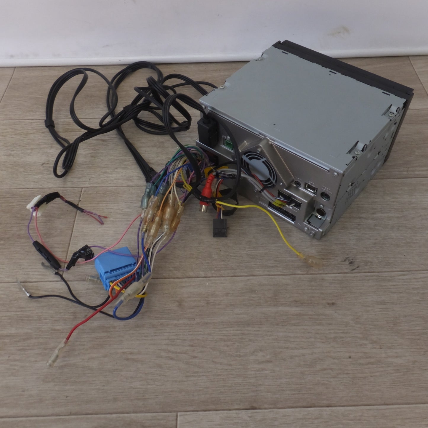 [送料無料] ★カロッツェリア carrozzeria AV一体型メモリーナビゲーション 楽ナビ AVIC-MRZ99(33)★