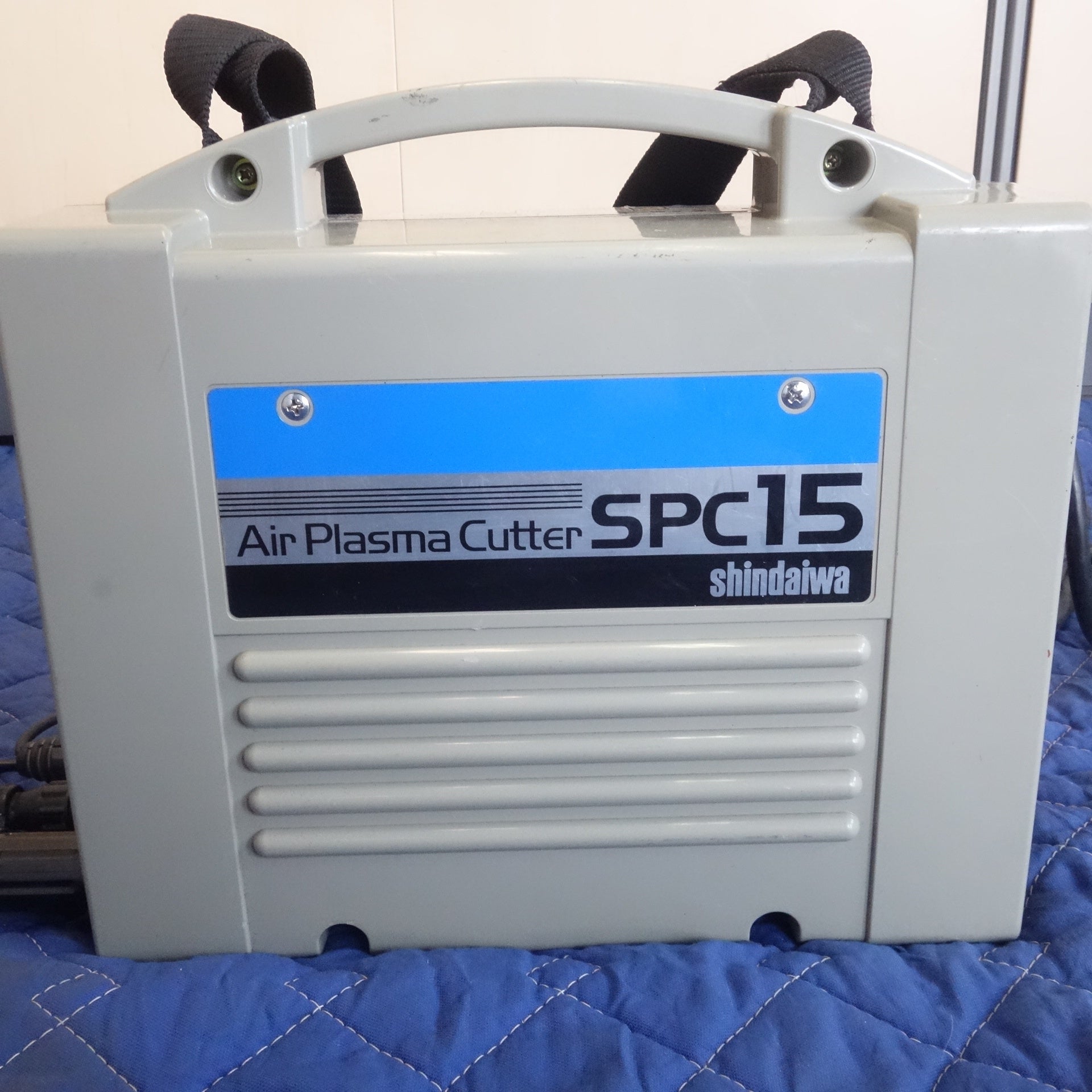 ☆新ダイワ shindaiwa SPC15-C エアープラズマ切断機 コンプレッサー内蔵◆しっかり切断 送料無料] ☆新ダイワ エア プラズマ 切断機 SPC15-C コンプレッサー