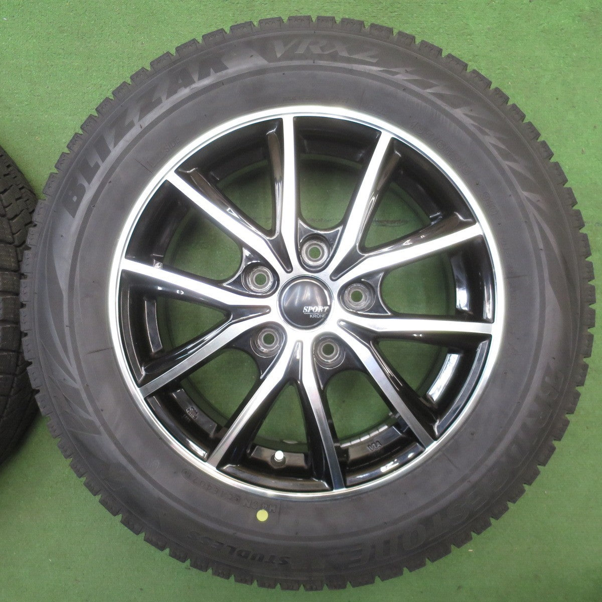 バリ溝！キレイ！9分★スタッドレス 195/65R15 ブリヂストン ブリザック VRX2 SPORT KRONE スポルト クローネ 15インチ PCD114.3/5H★6042402NJス
