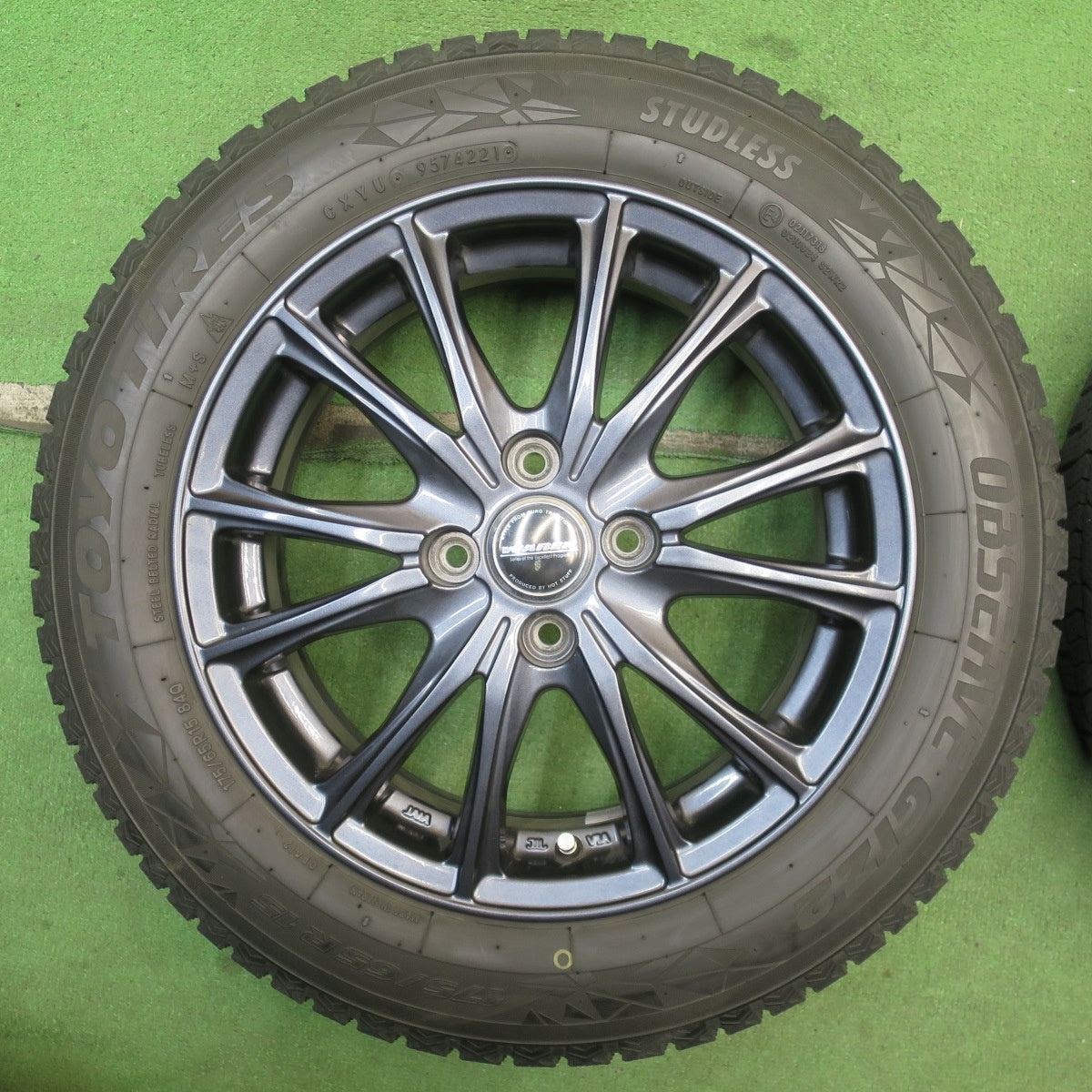バリ溝！キレイ！9分◎スタッドレス 175/65R15 トーヨー オブザーブ GIZ2 WAREN ヴァーレン 15インチ PCD100/4H◎6072203NJス