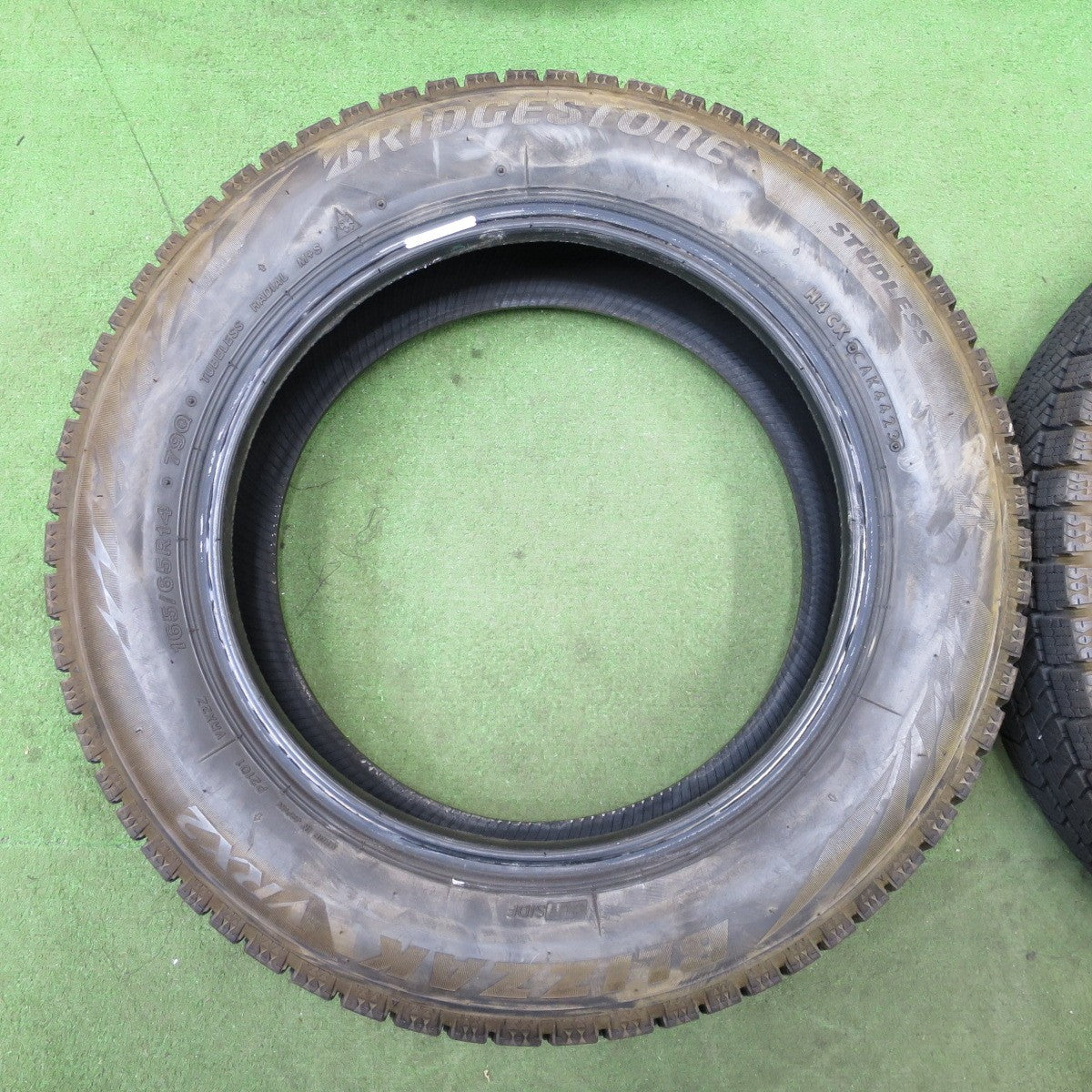 バリ溝！23年！9分★スタッドレス 165/65R14 ブリヂストン ブリザック VRX2 タイヤ 14インチ ソリオ タンク トール 等★6021702NGスタ