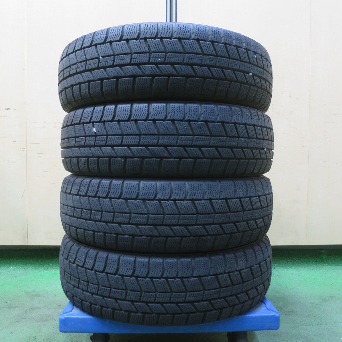 バリ溝！23年！9分★スタッドレス 155/65R14 オートバックス ノーストレック N5 タイヤ 14インチ N-BOX ラパン スペーシア ワゴンR タント ムーヴ 等★6042302イスタ