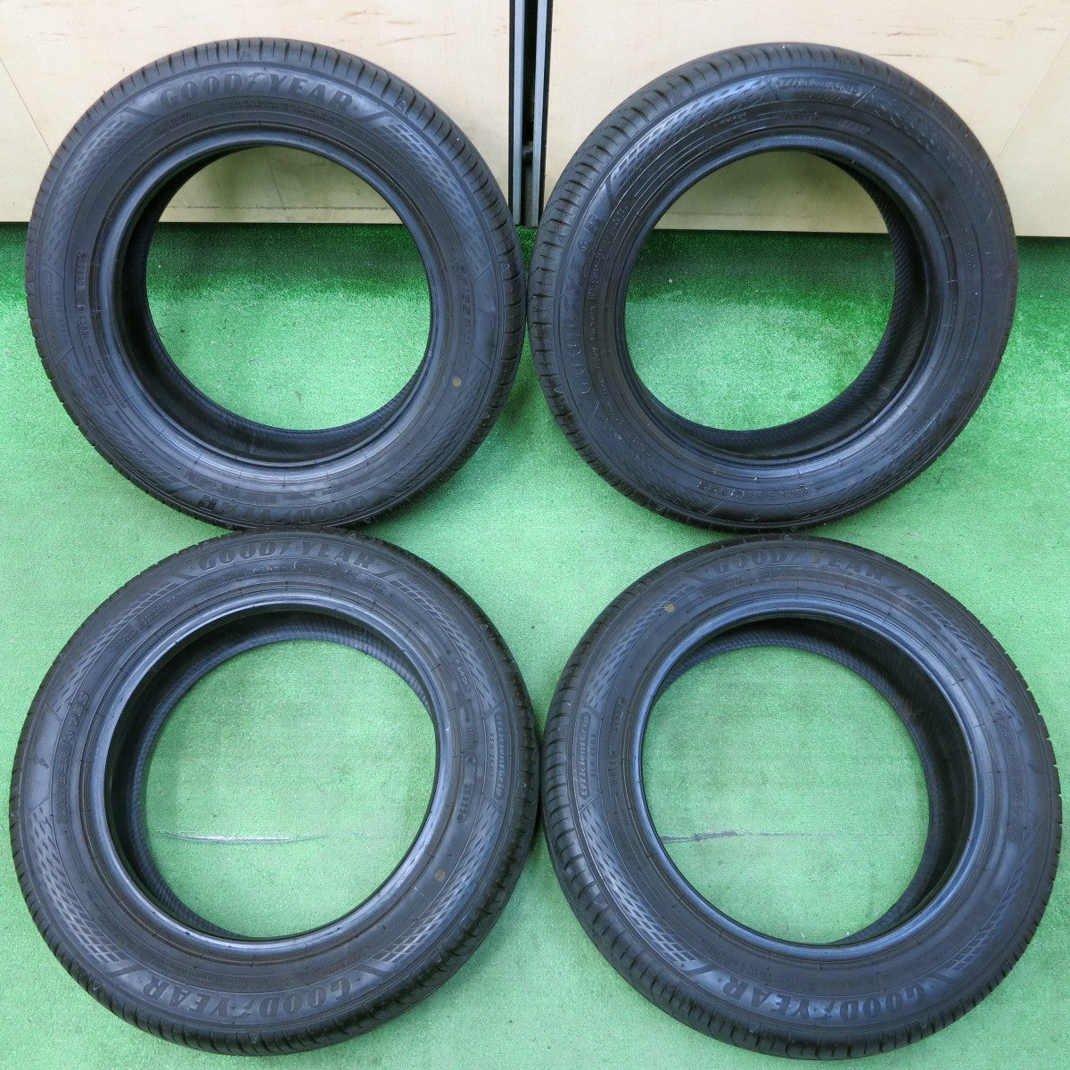 *送料無料* バリ溝！22年！9分★165/65R14 グッドイヤー EfficientGrip ECO EG02 タイヤ 14インチ タンク ルーミー 等★4052702イノタ