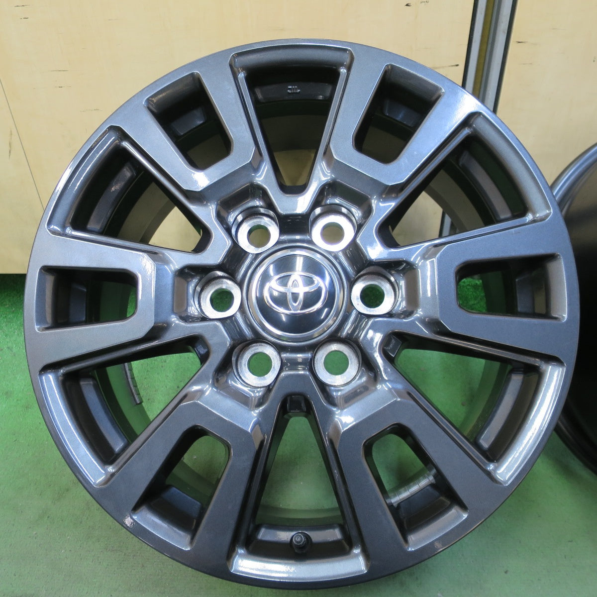 新車外し★トヨタ ランクル 250 VX 純正 ホイール 18インチ 18×7.5J PCD139.7/6H★6071403NGホ