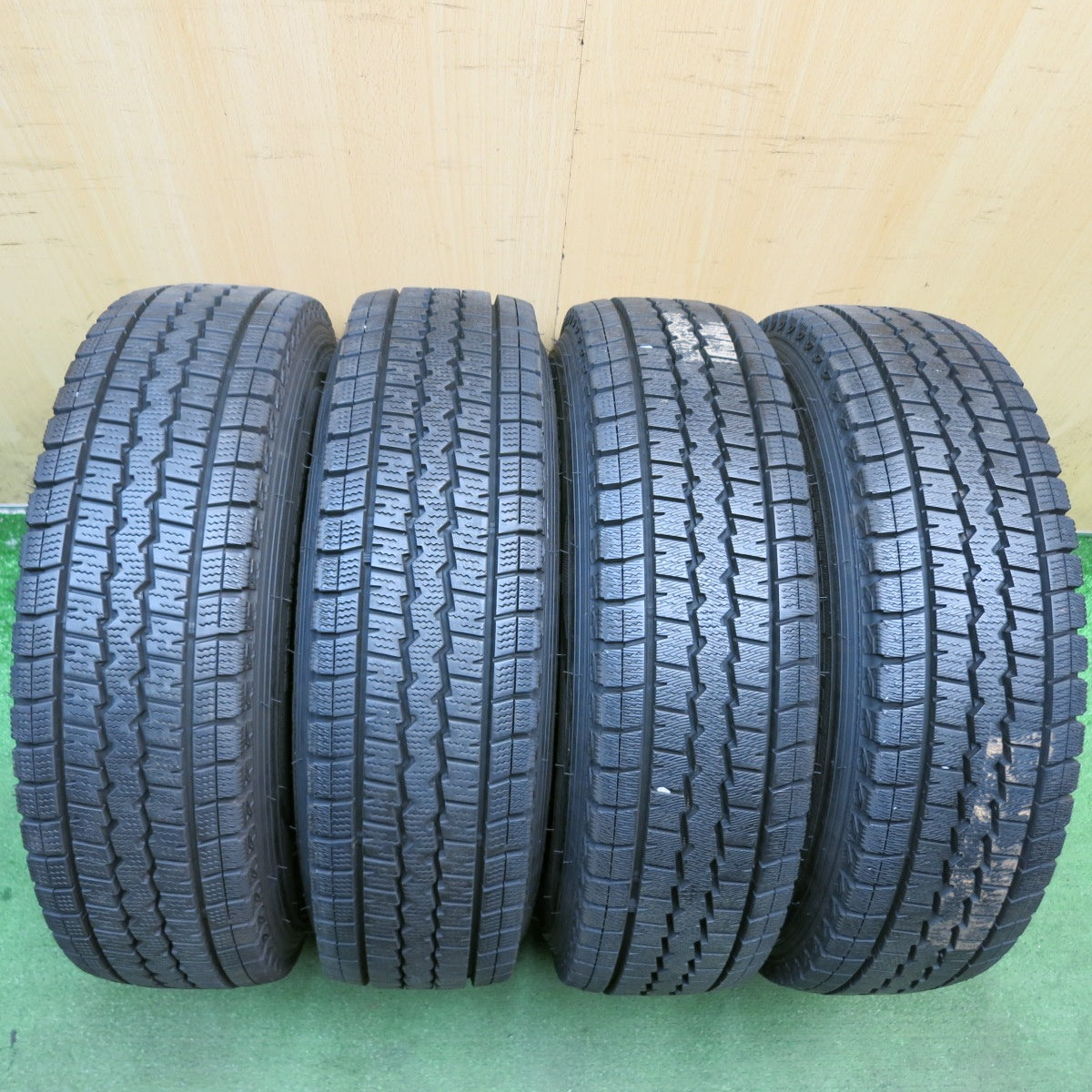 バリ溝！23年！ほぼ10分◎スタッドレス 165R13 6PR ダンロップ ウインターマックス SV01 ・JECT・ スチール ホイール 13インチ PCD100 110 114.3/4H マルチ◎6101006HAス