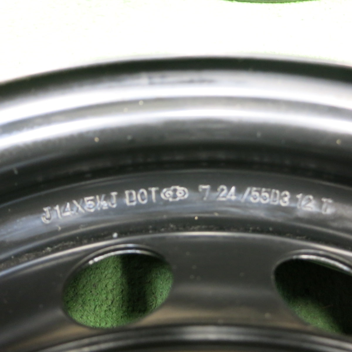新車外し★トヨタ ヤリス 純正 スチール ホイール 14インチ 14×5.5J キャップ カバー 付き PCD100/4H★5042804TTホ