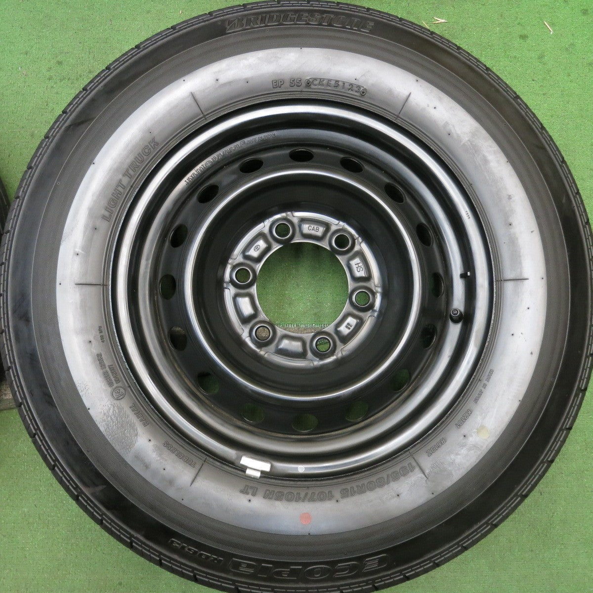 新車外し！23年★トヨタ ハイエース 純正 スチール 195/80R15 107/105N ブリヂストン エコピア RD613 15インチ PCD139.7/6H★5092107HAノ