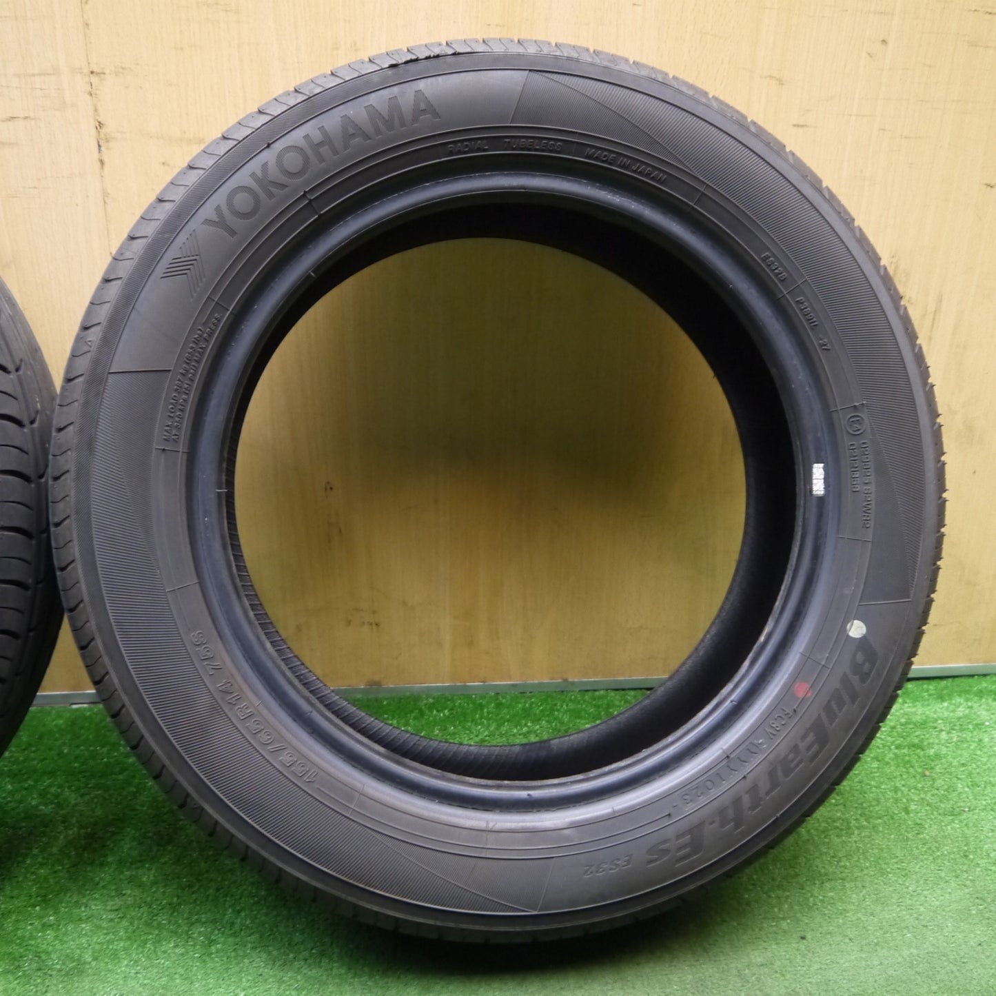2本価格！23年★155/65R14 ヨコハマ BluEarth-ES ES32 タイヤ 14インチ 軽自動車 N-BOX タント ムーヴ 等★5062301KKノタ