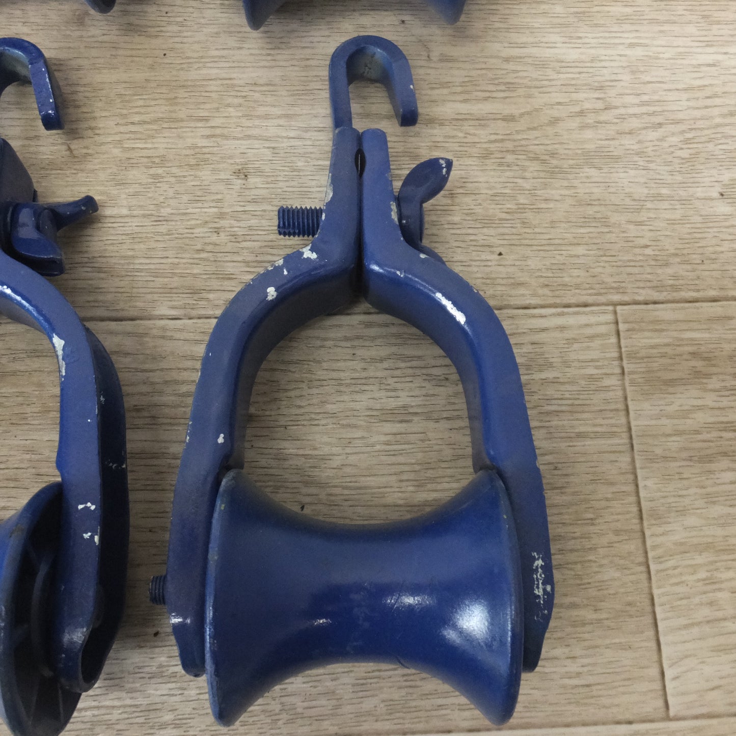 ★安田製作所 2号金車 1個　ツヨロン 吊り金車1型 8個　計9点 セット★ [送料無料]