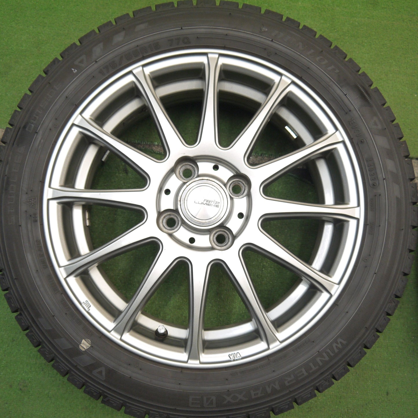 バリ溝！22年！キレイ！9.5分★スタッドレス 175/55R15 ダンロップ ウインターマックス 03 ravrion LUMIERE ラブリオン 15インチ PCD100/4H★5062506Hス